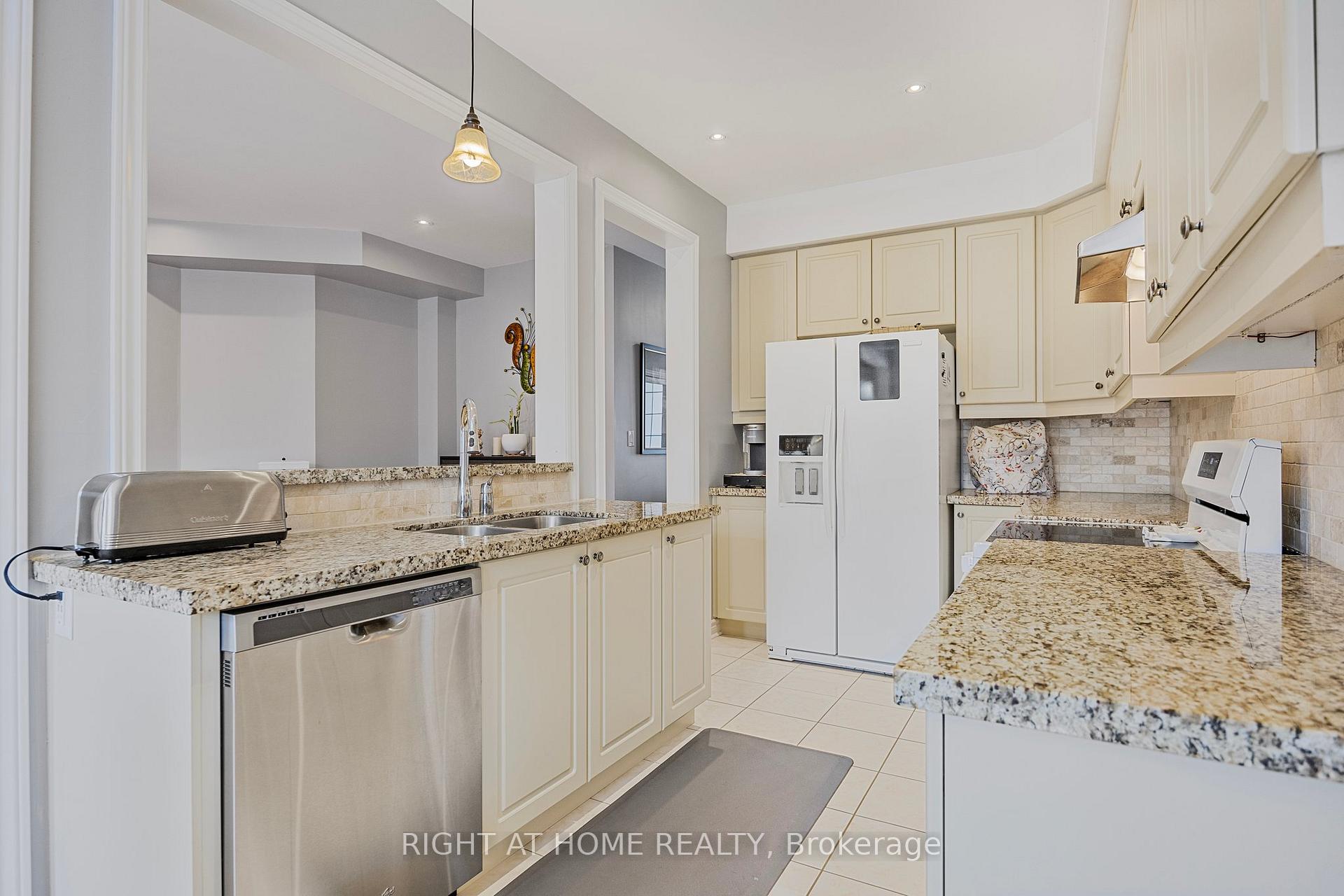 Photo 8 of 110 Blanchard Crescent, Essa, Angus — HOMEH