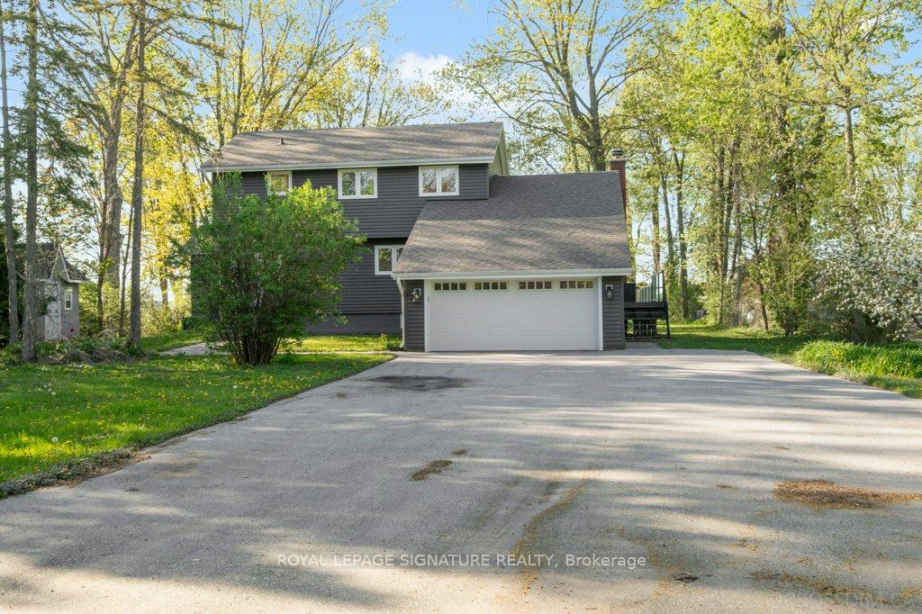 Photo 2 of 170 Moores Beach Road, Georgina, Pefferlaw — HOMEH