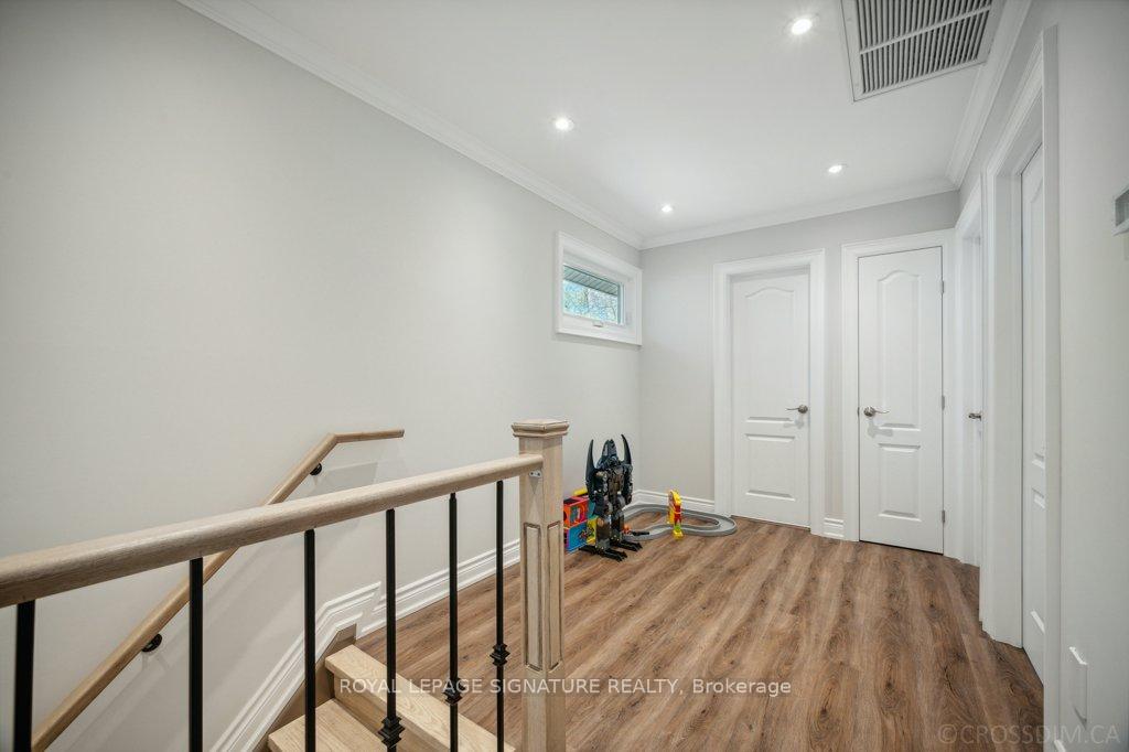 Photo 23 of 170 Moores Beach Road, Georgina, Pefferlaw — HOMEH