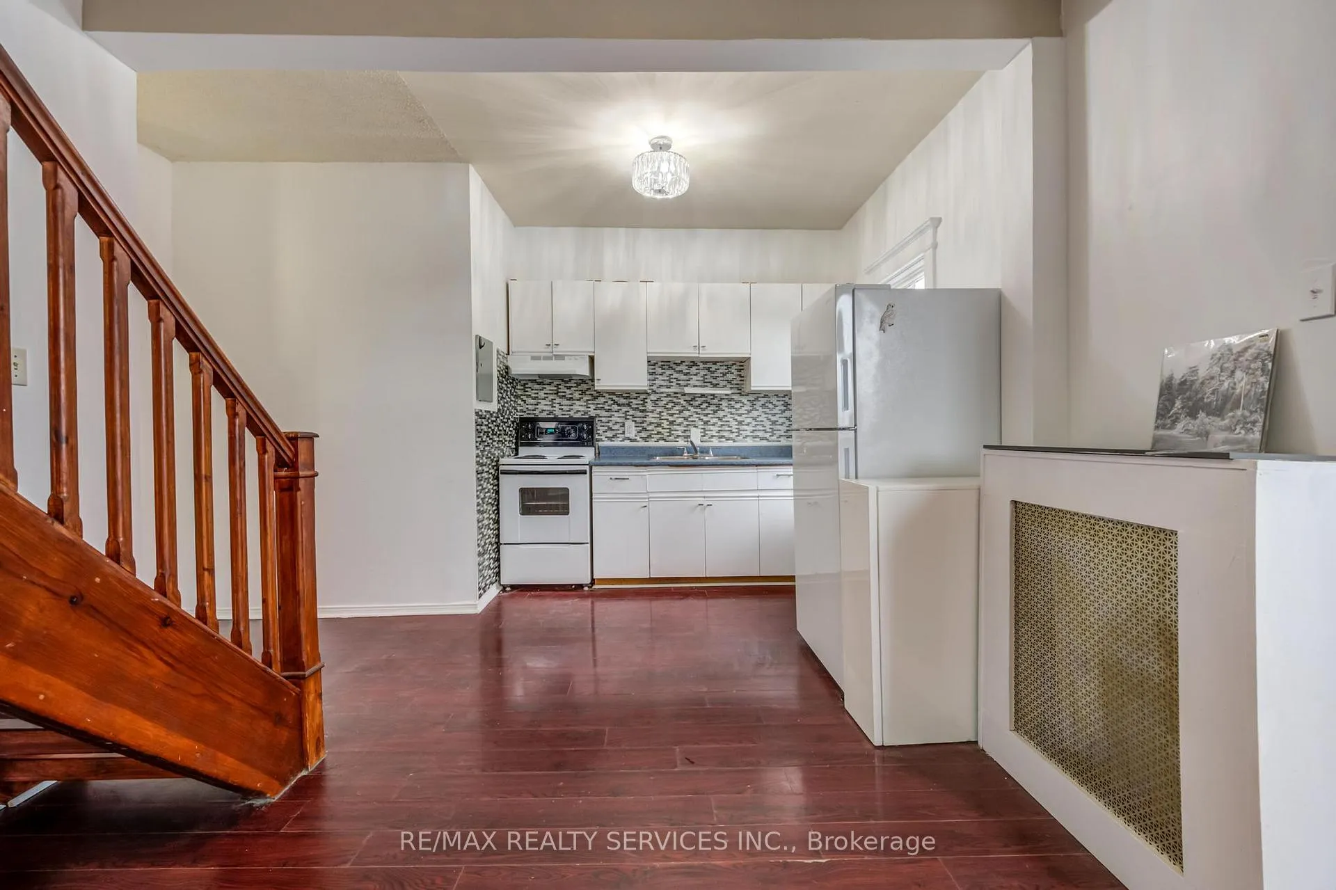 Front of Unit 3, 306 Greenwood Avenue