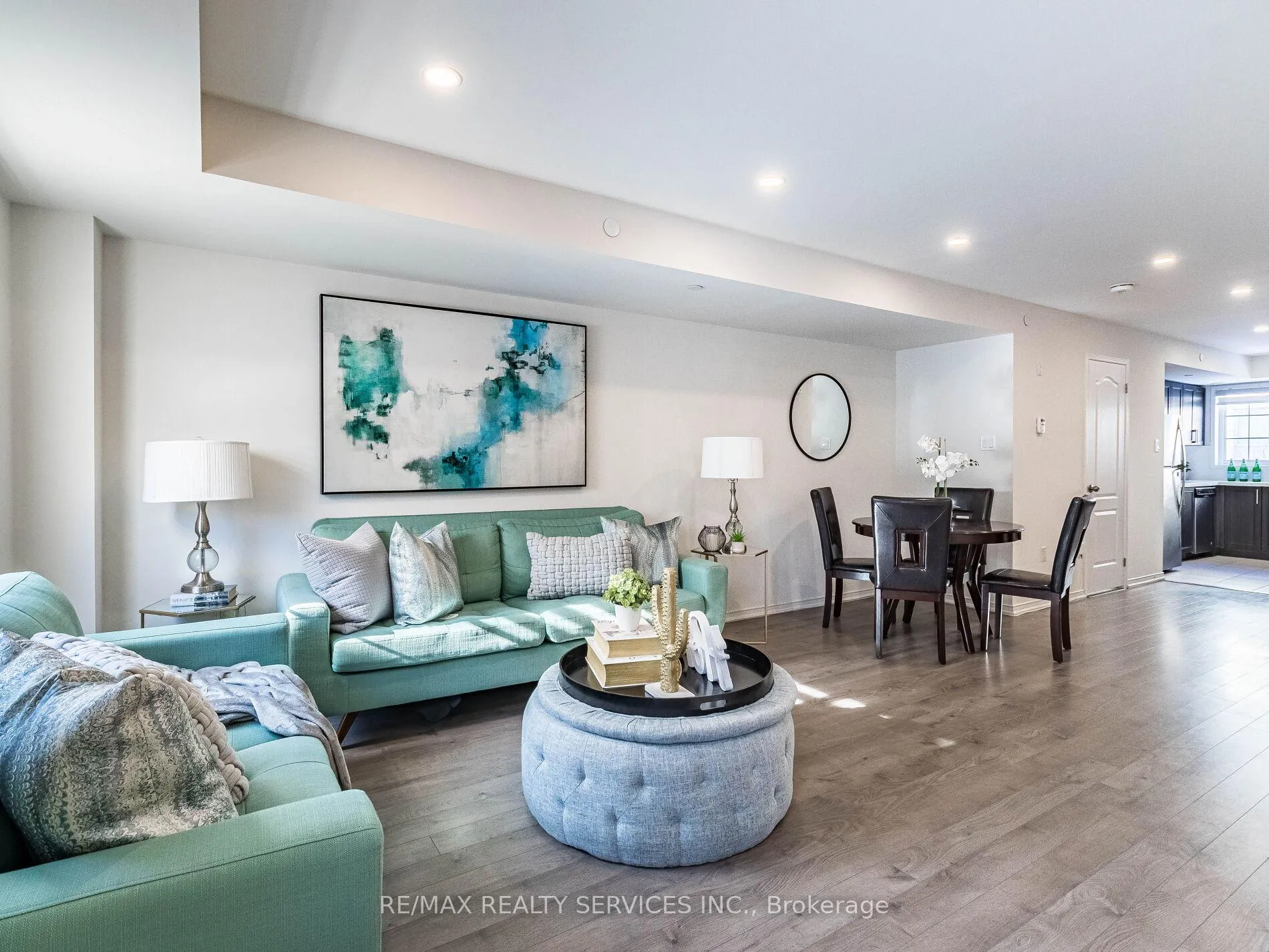 Photo 4 of 22 Filly Path Street, Oshawa, Windfields — HOMEH