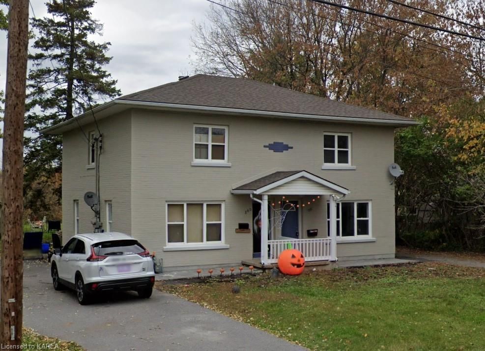 Front of 258 Eunice Street