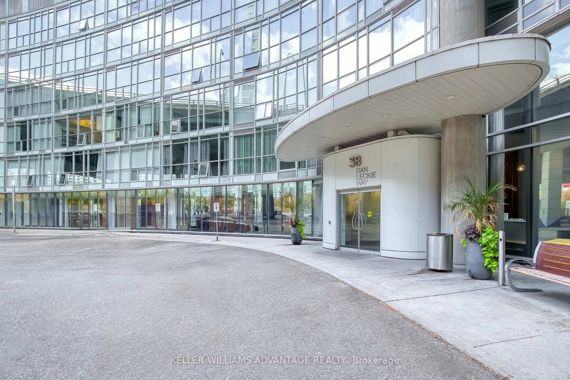 Photo 1 of Unit 303, 38 Dan Leckie Way, Toronto, Waterfront Communities — HOMEH