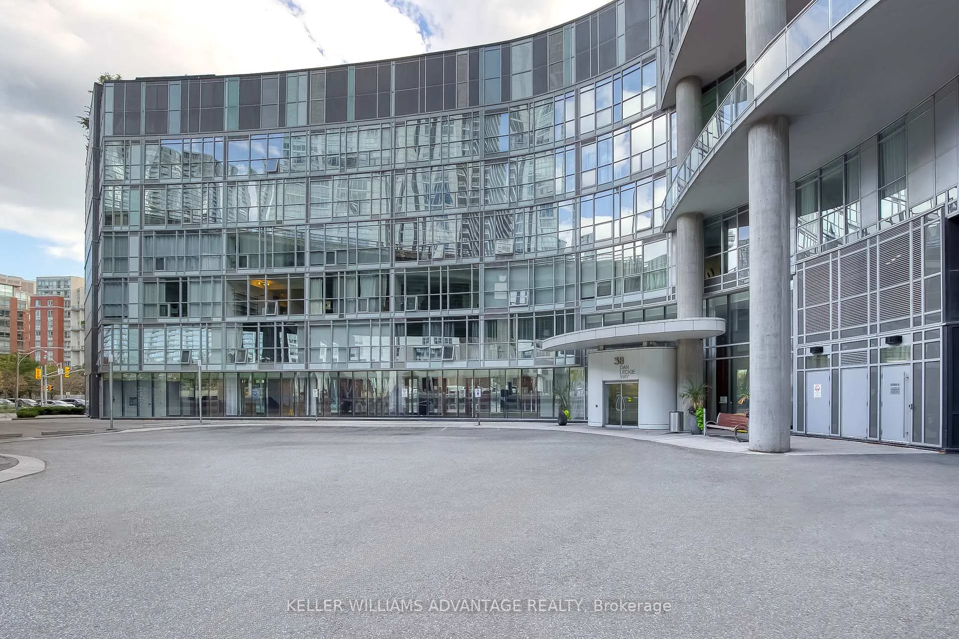 Photo 3 of Unit 303, 38 Dan Leckie Way, Toronto, Waterfront Communities — HOMEH