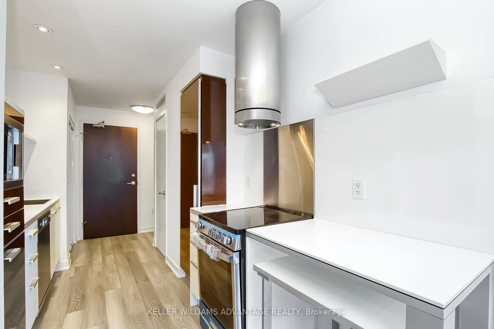 Photo 13 of Unit 303, 38 Dan Leckie Way, Toronto, Waterfront Communities — HOMEH