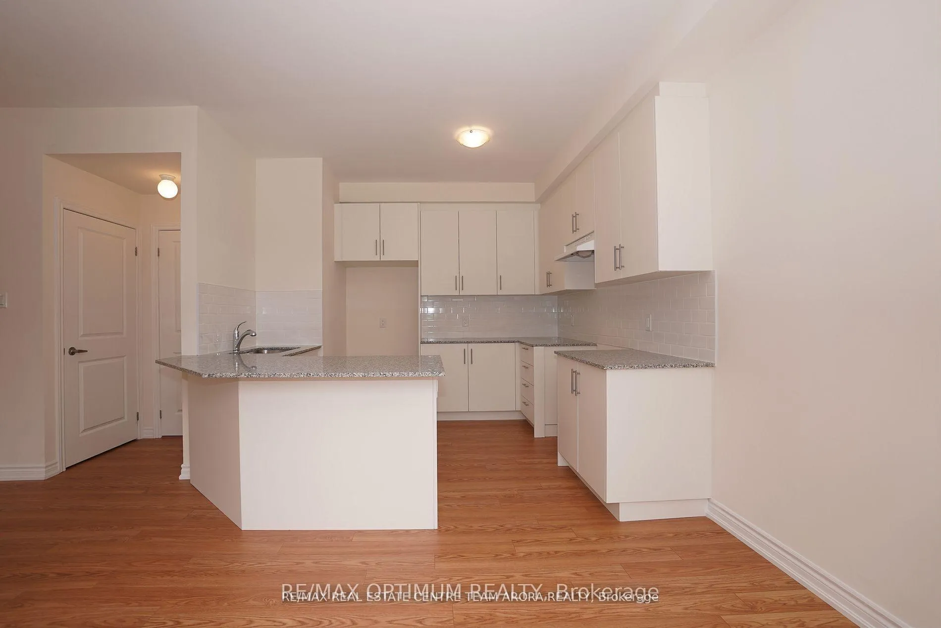 Photo 12 of Unit 11, 20 Knotsberry Circle, Brampton, Bram West — HOMEH