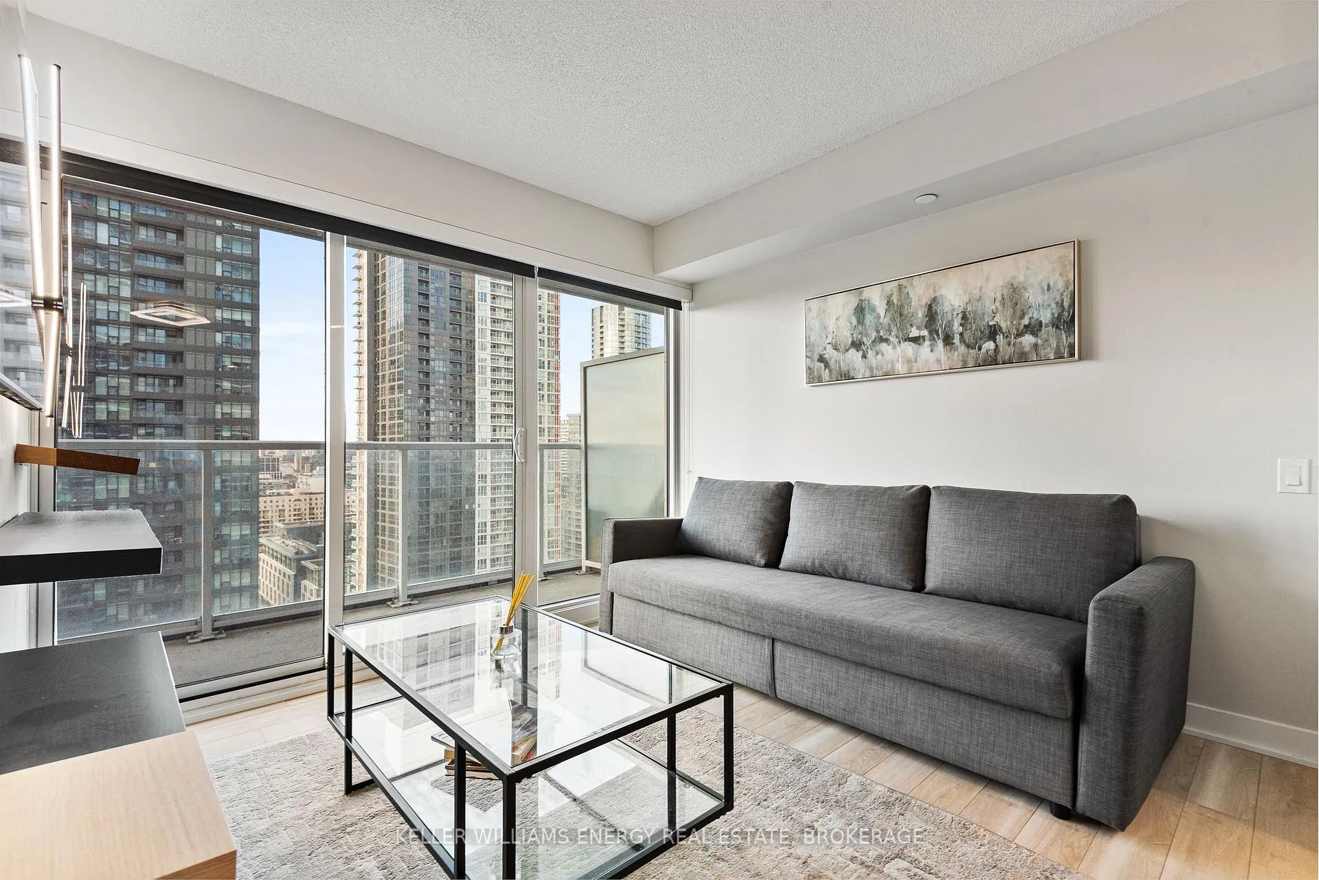 Photo 6 of Unit 2508, 17 Bathurst Street, Toronto, Waterfront Communities — HOMEH
