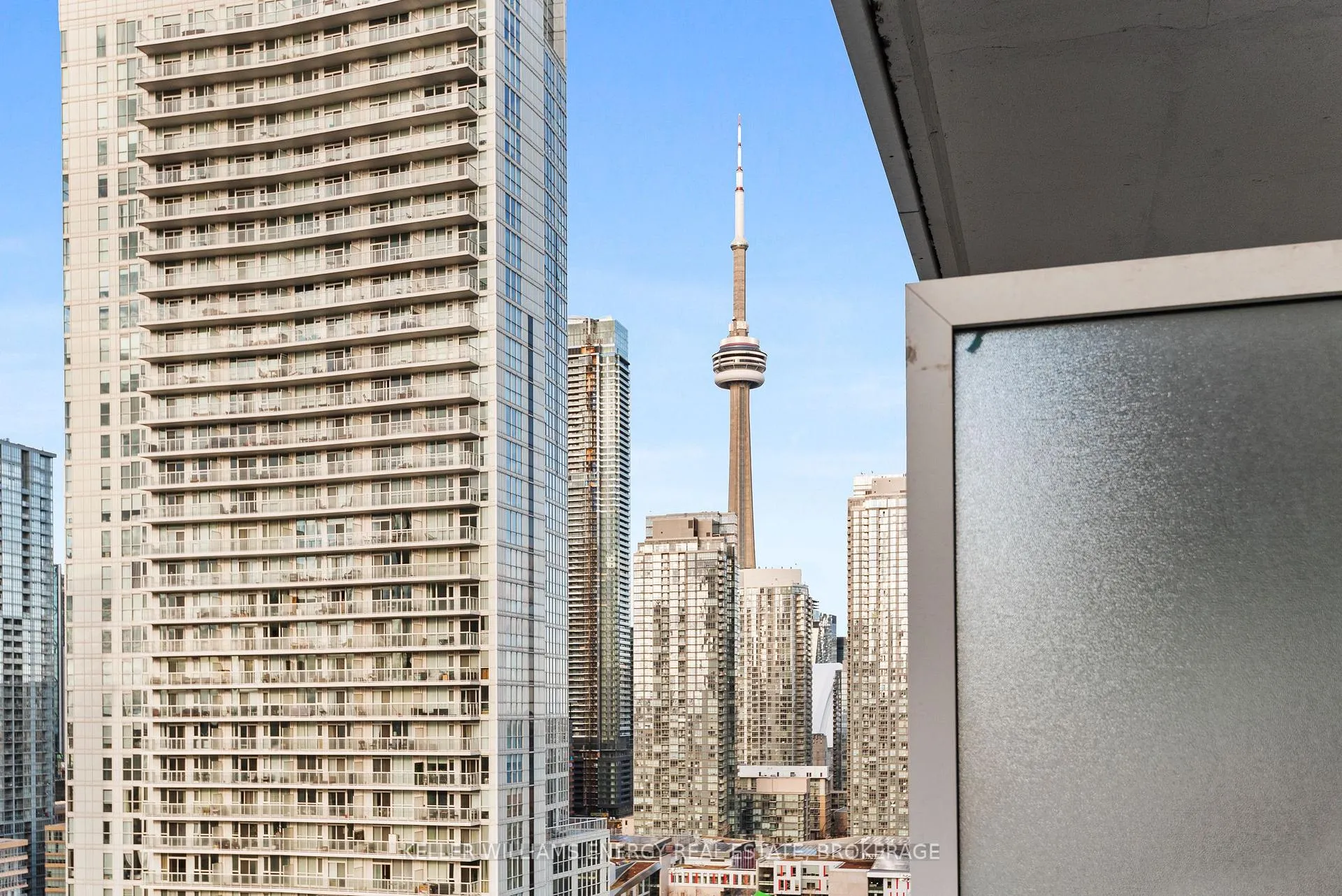 Photo 12 of Unit 2508, 17 Bathurst Street, Toronto, Waterfront Communities — HOMEH