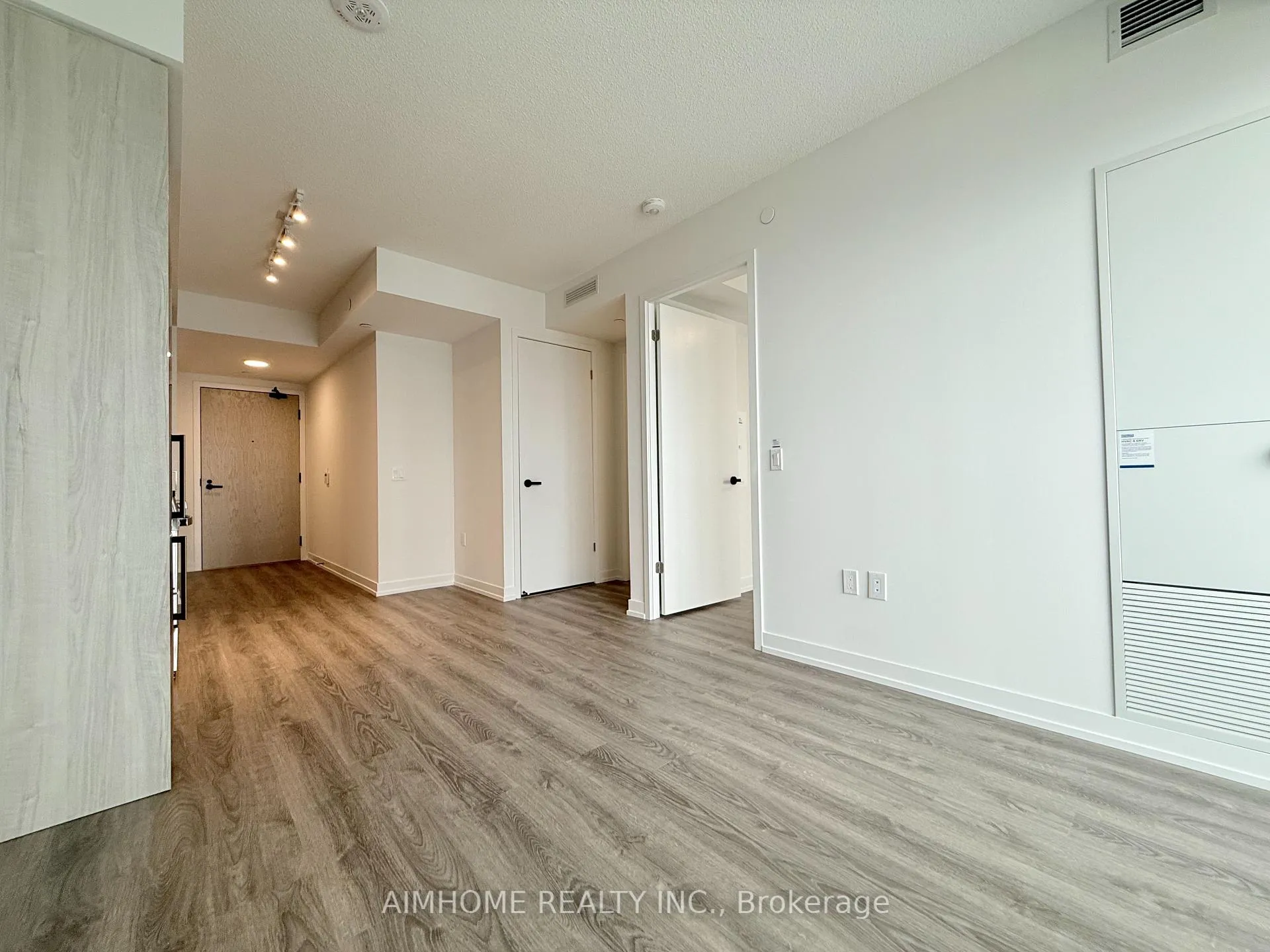 Photo 7 of Unit 3801, 195 Commerce Street, Vaughan, Vaughan Corporate Centre — HOMEH