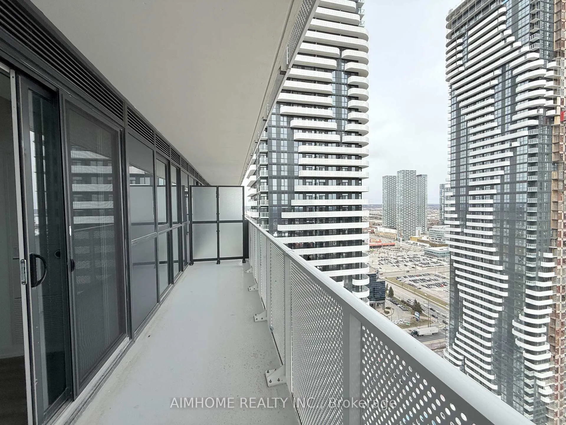 Photo 13 of Unit 3801, 195 Commerce Street, Vaughan, Vaughan Corporate Centre — HOMEH