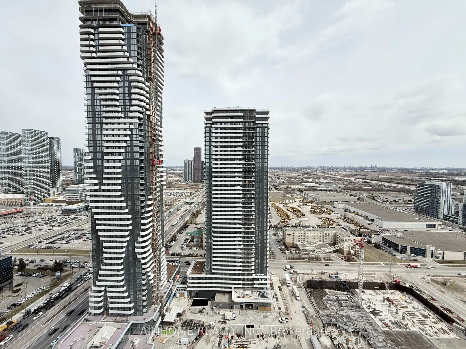 Photo 14 of Unit 3801, 195 Commerce Street, Vaughan, Vaughan Corporate Centre — HOMEH