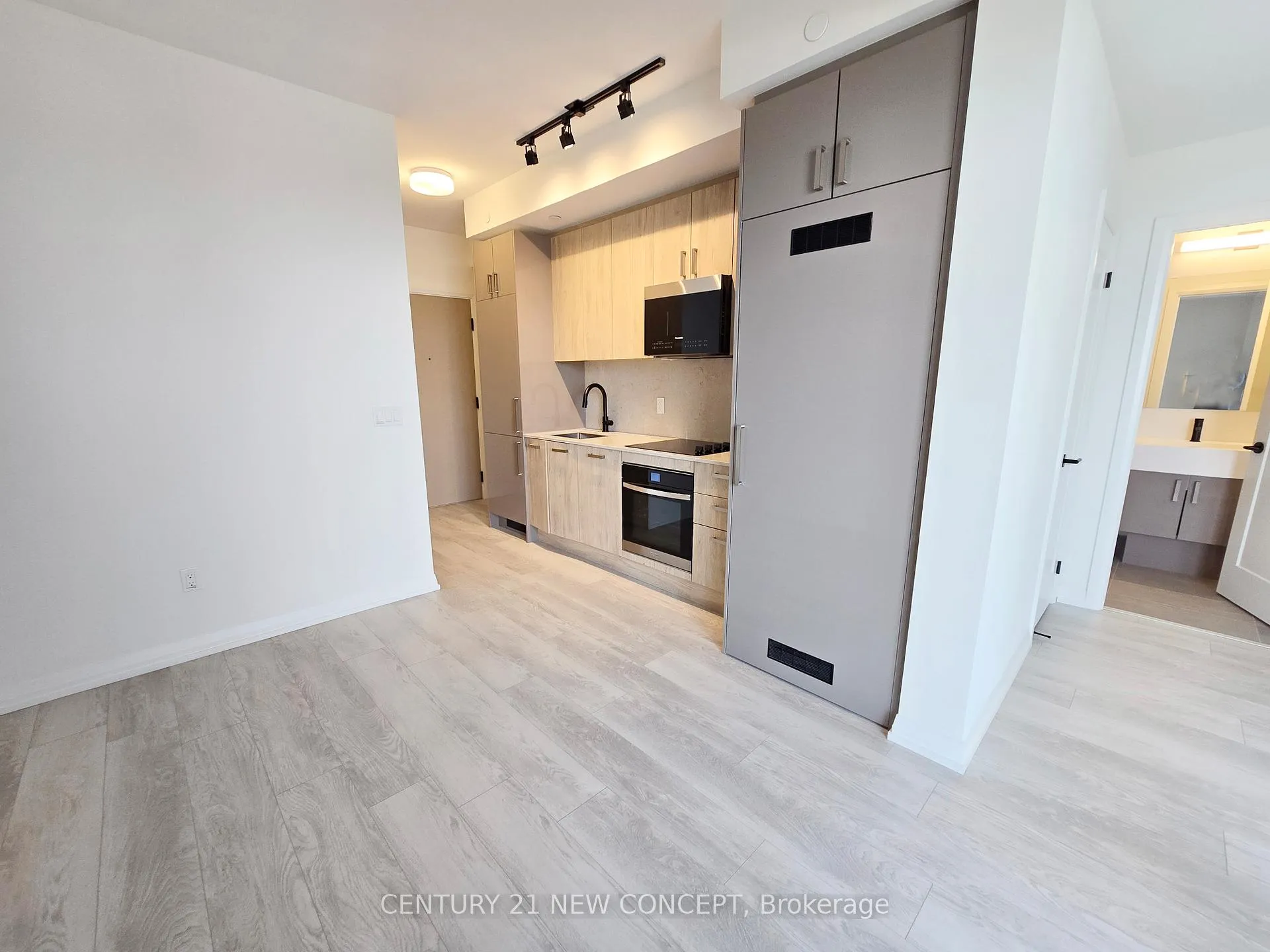 Photo 3 of Unit 1601, 280 Dundas Street, Toronto, Kensington-Chinatown — HOMEH