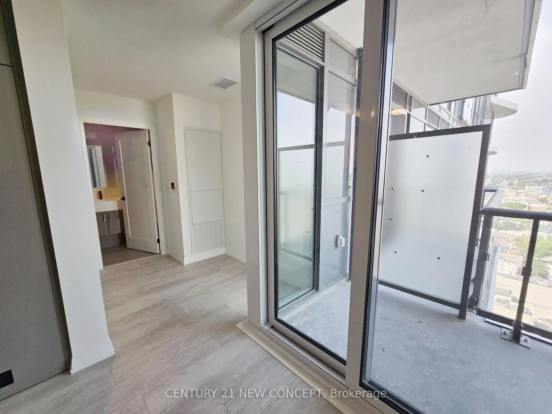 Photo 12 of Unit 1601, 280 Dundas Street, Toronto, Kensington-Chinatown — HOMEH