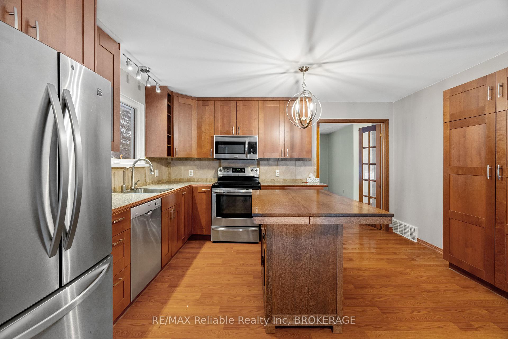 Photo 13 of 13 Park Road, Goderich, Goderich (Town) — HOMEH