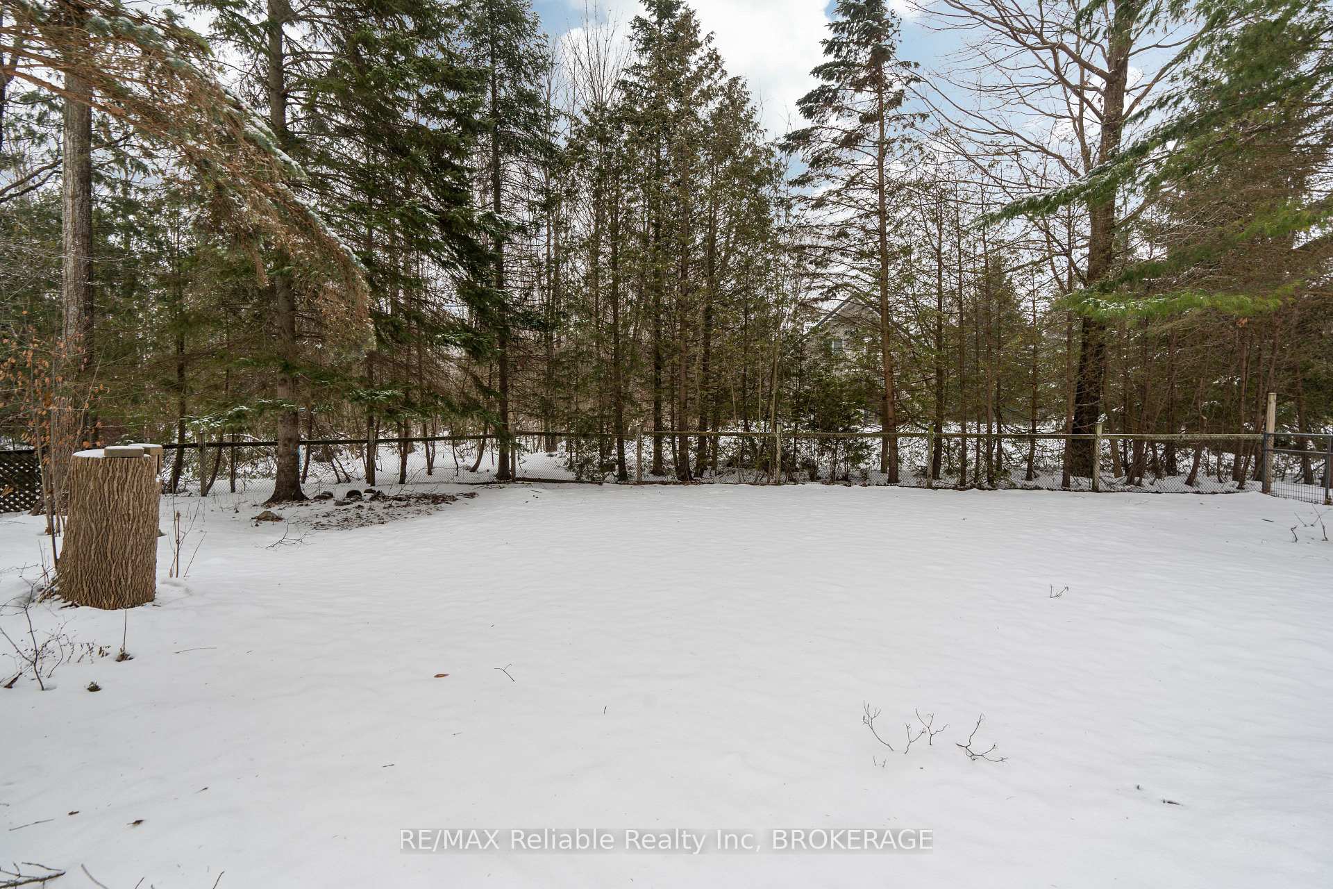 Photo 37 of 13 Park Road, Goderich, Goderich (Town) — HOMEH