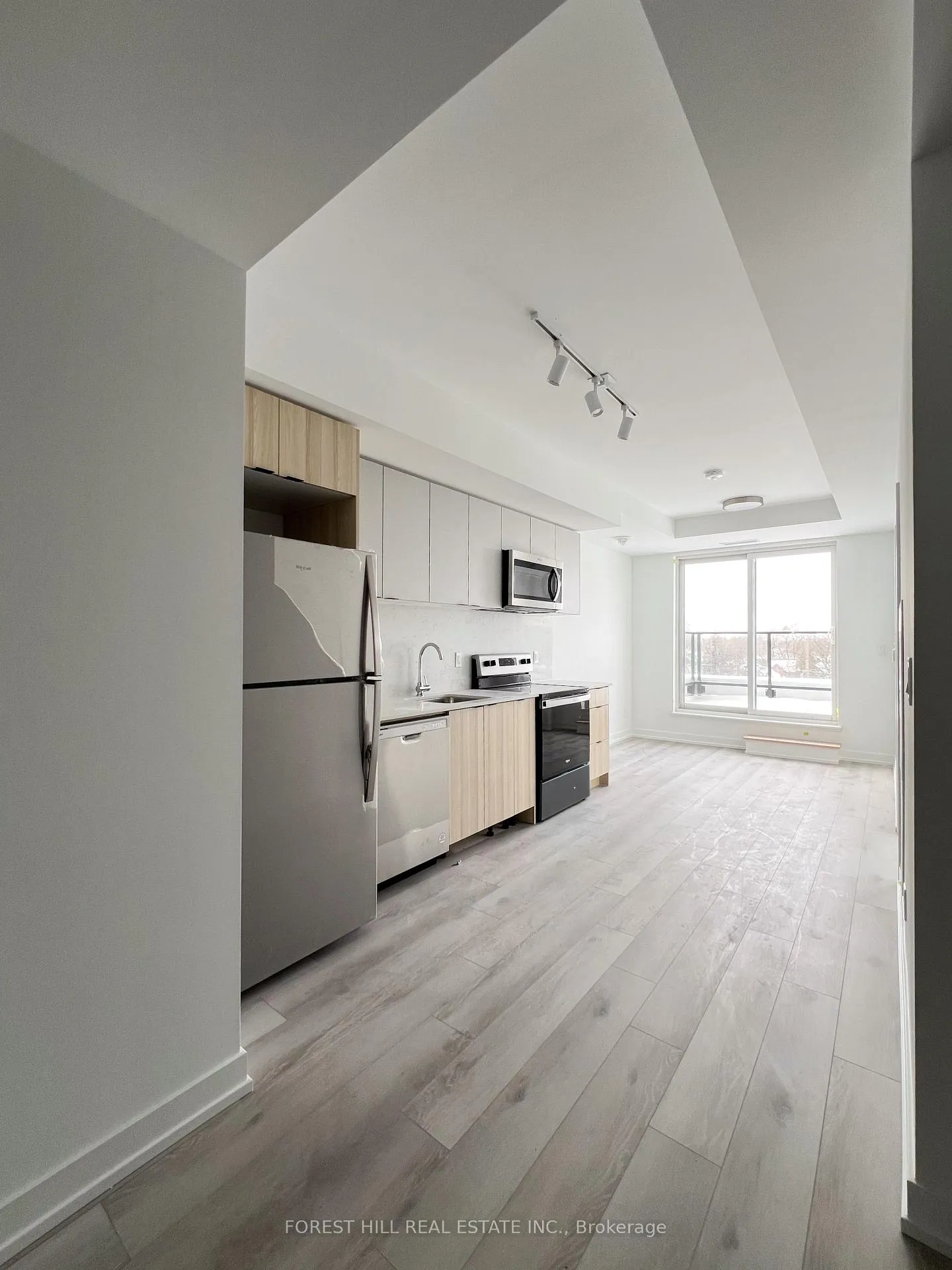 Photo 2 of Unit 503, 2000 Bathurst Street, Toronto, Humewood-Cedarvale — HOMEH
