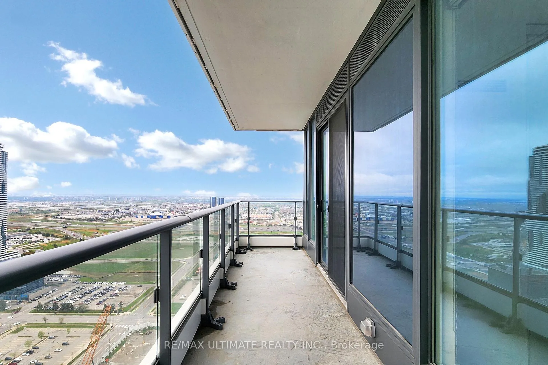 Photo 28 of Unit 4209, 5 Buttermill Avenue, Vaughan, Vaughan Corporate Centre — HOMEH