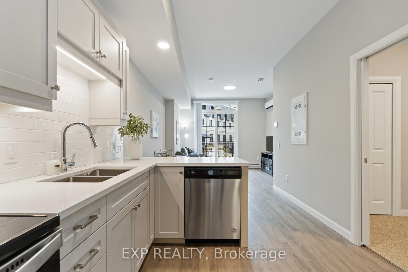 Photo 3 of Unit 104, 31 ERIC DEVLIN Lane, Perth — HOMEH