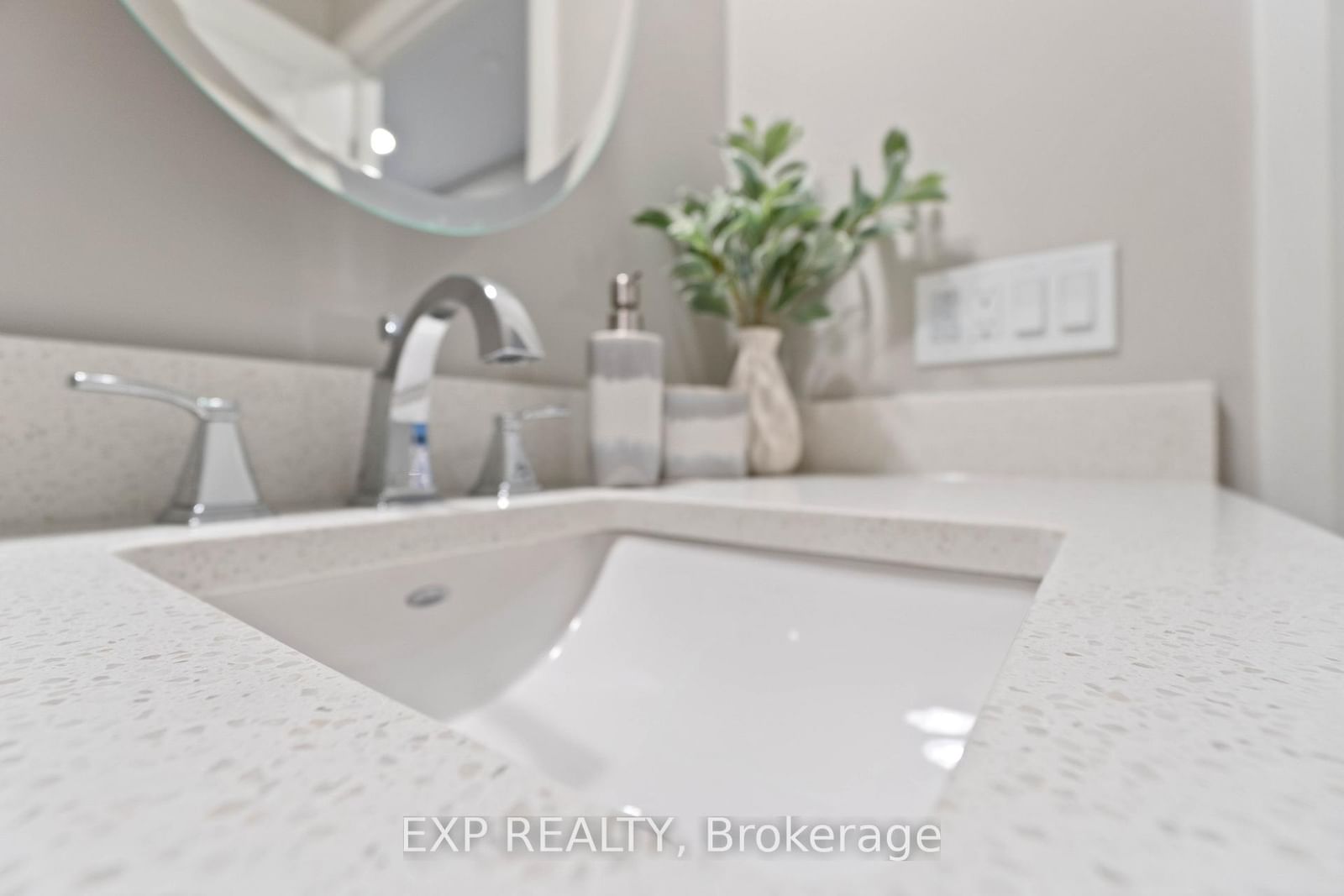 Photo 10 of Unit 104, 31 ERIC DEVLIN Lane, Perth — HOMEH