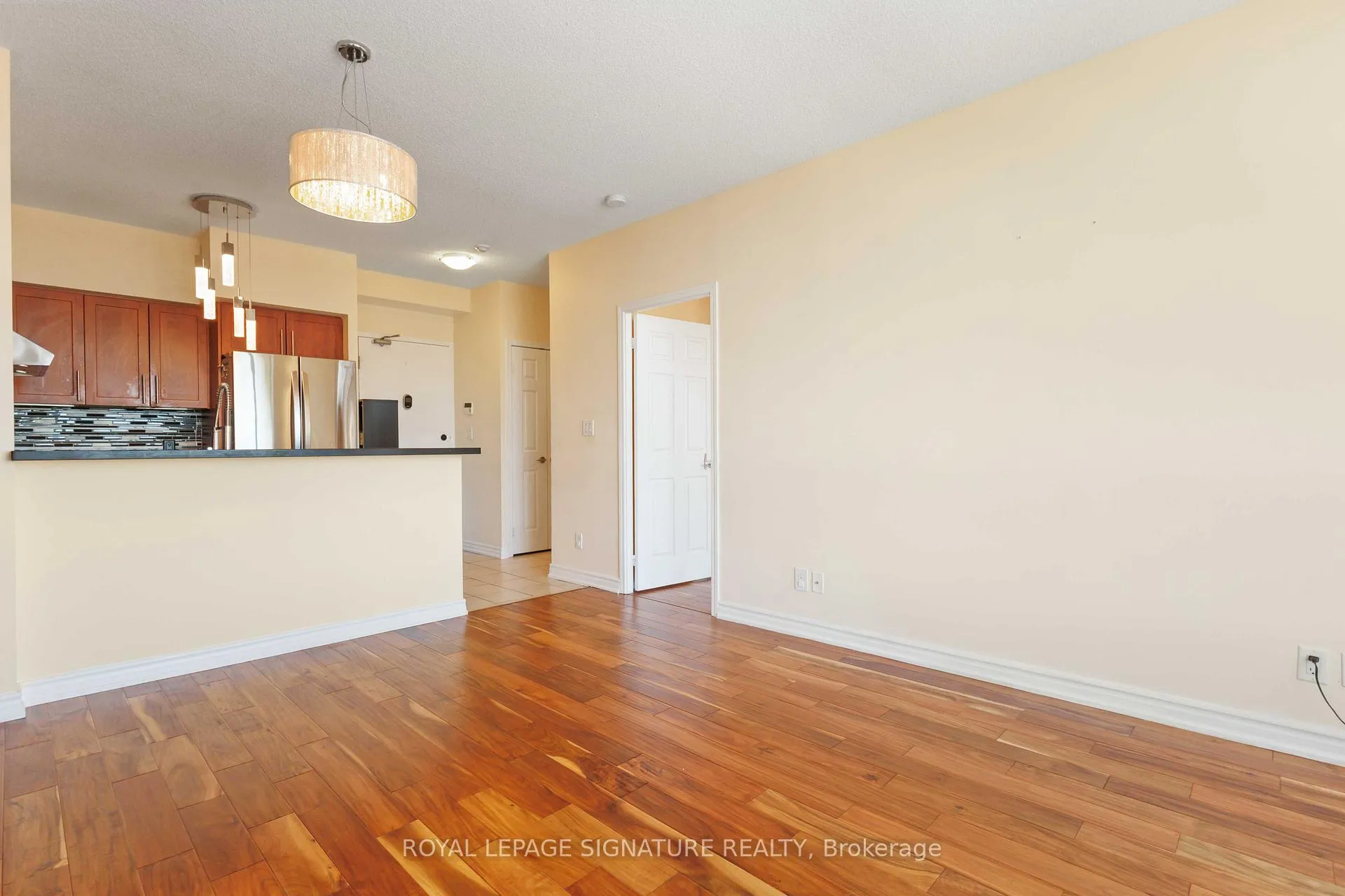 Photo 4 of Unit PH904, 120 Dallimore Circle, North York, Banbury-Don Mills — HOMEH
