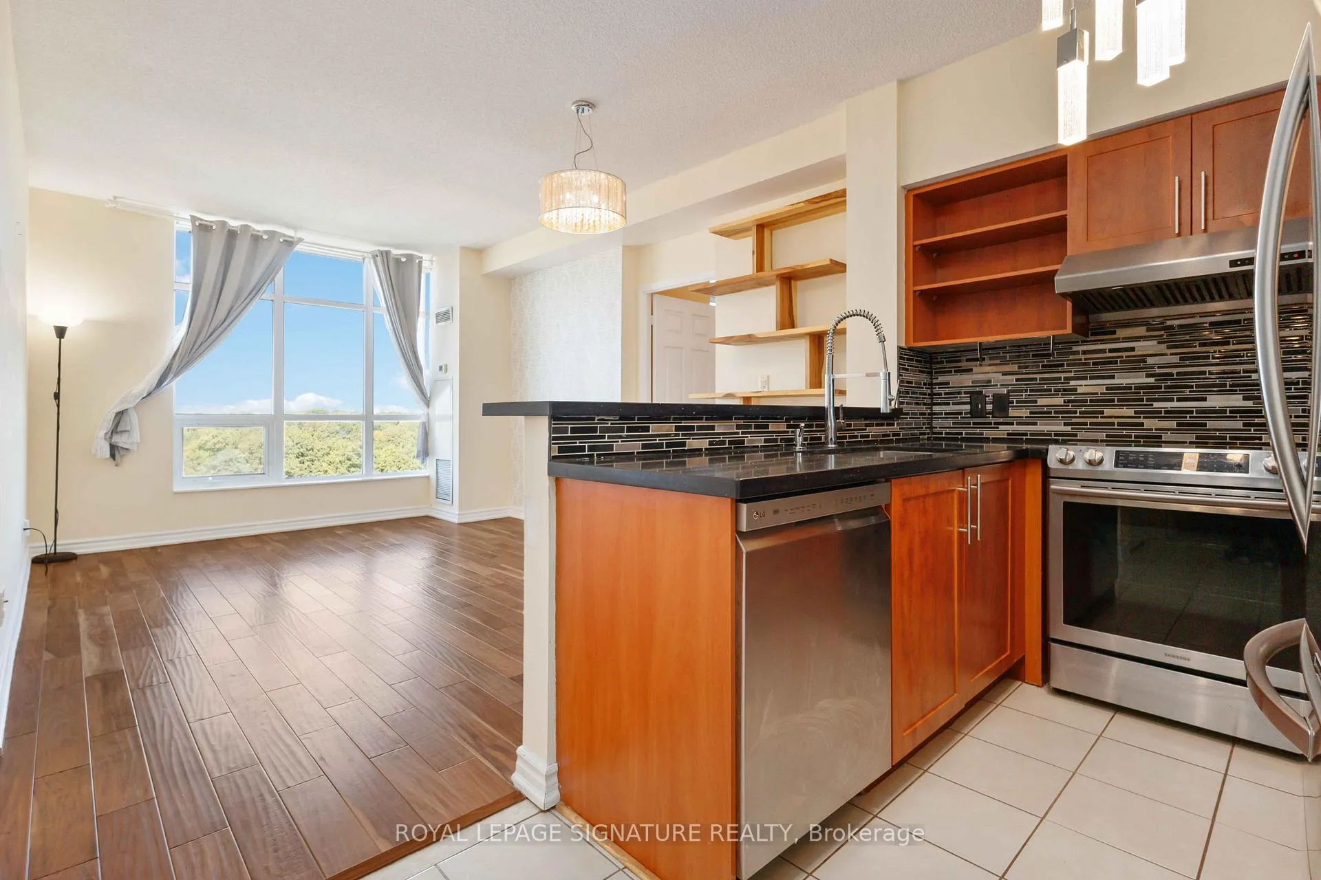 Photo 9 of Unit PH904, 120 Dallimore Circle, North York, Banbury-Don Mills — HOMEH