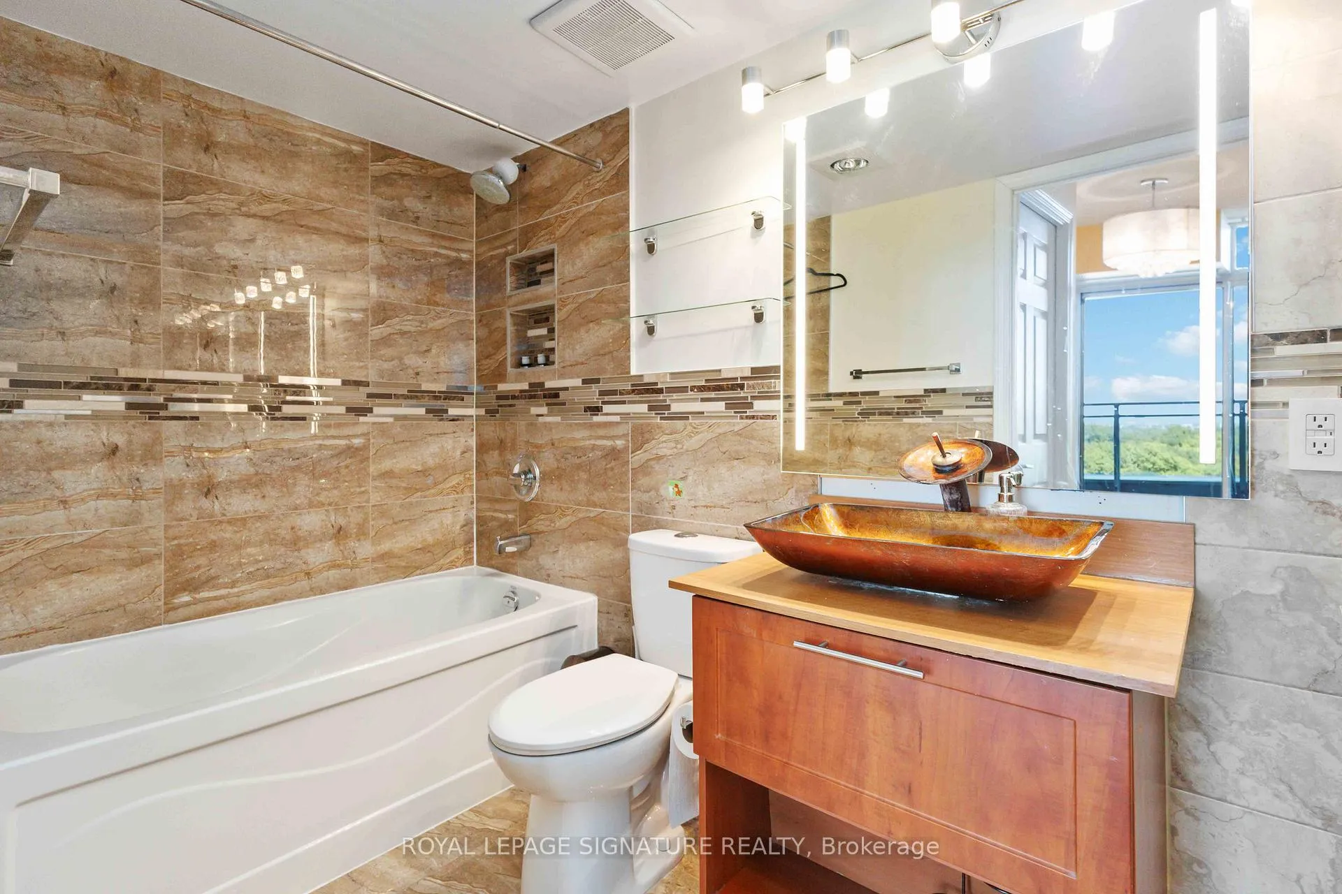 Photo 15 of Unit PH904, 120 Dallimore Circle, North York, Banbury-Don Mills — HOMEH