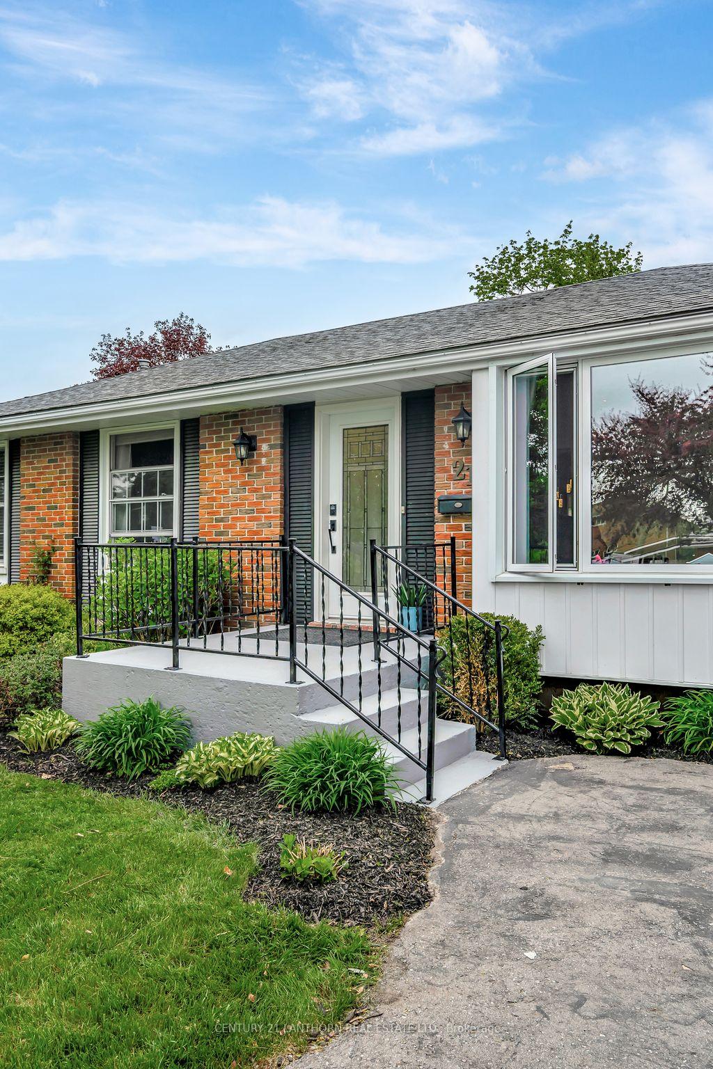 Photo 5 of 21 Glenarden Crescent, Belleville, Belleville Ward — HOMEH