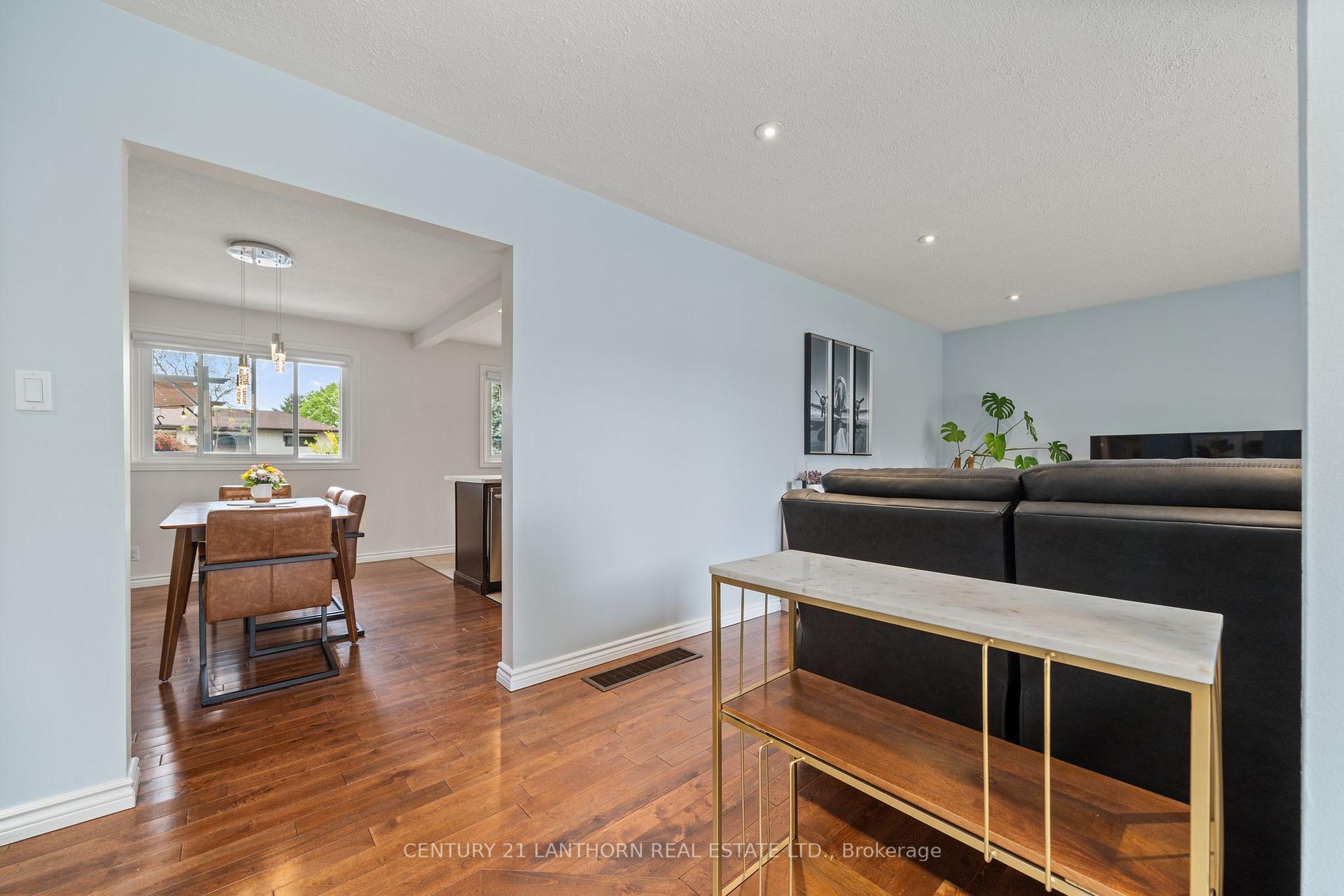 Photo 8 of 21 Glenarden Crescent, Belleville, Belleville Ward — HOMEH