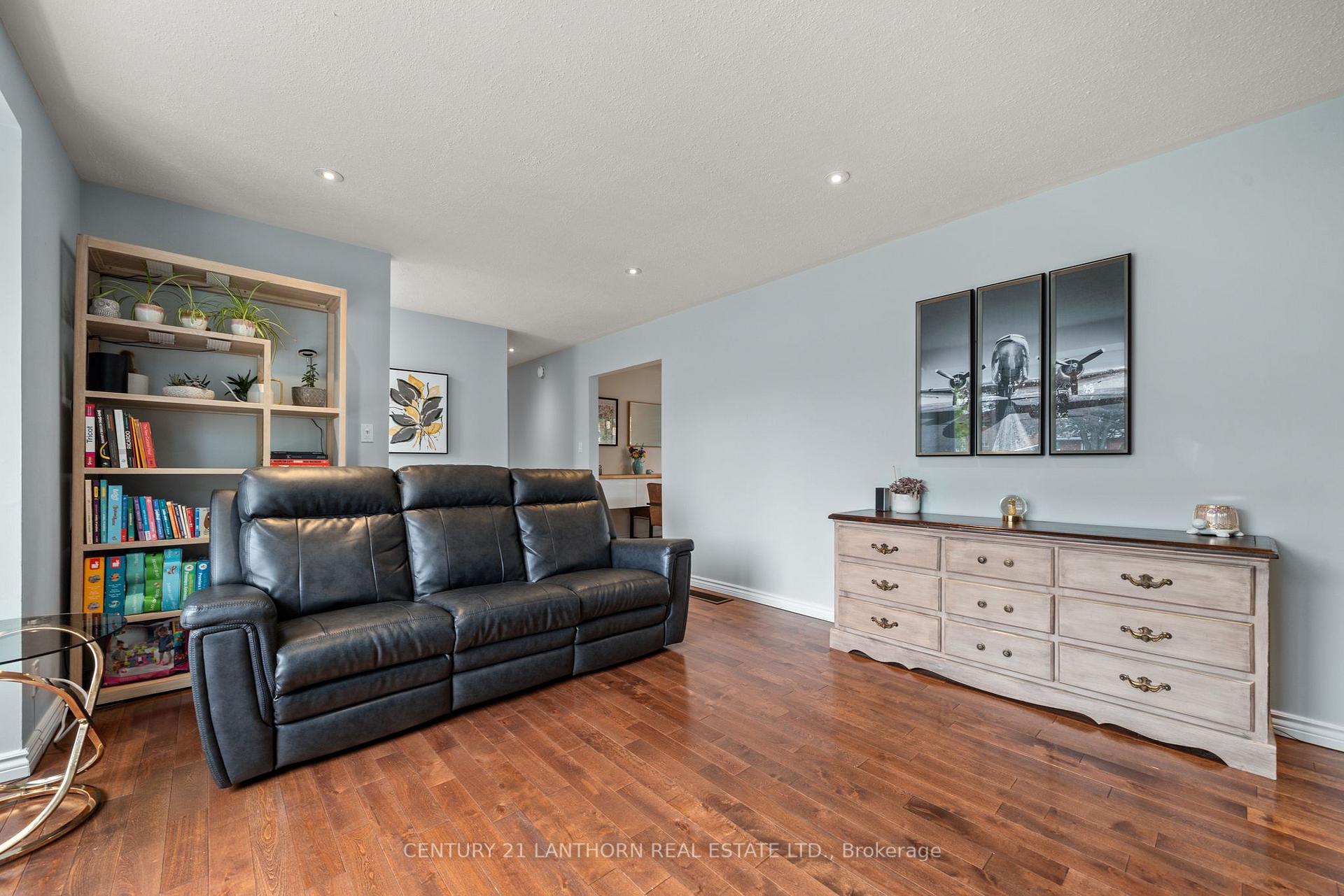 Photo 10 of 21 Glenarden Crescent, Belleville, Belleville Ward — HOMEH