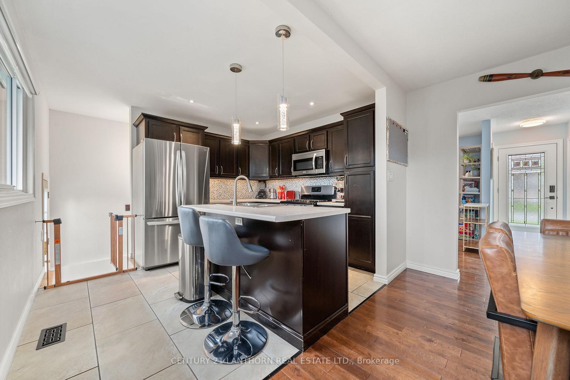 Photo 14 of 21 Glenarden Crescent, Belleville, Belleville Ward — HOMEH