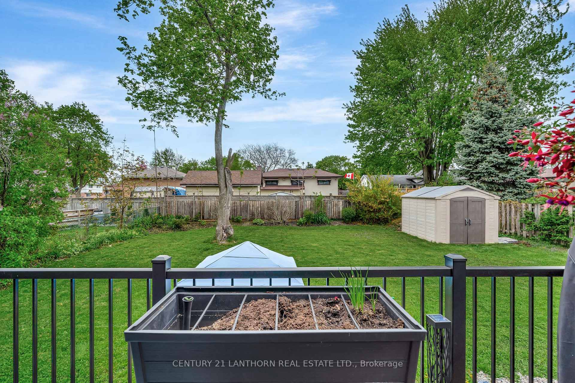 Photo 32 of 21 Glenarden Crescent, Belleville, Belleville Ward — HOMEH