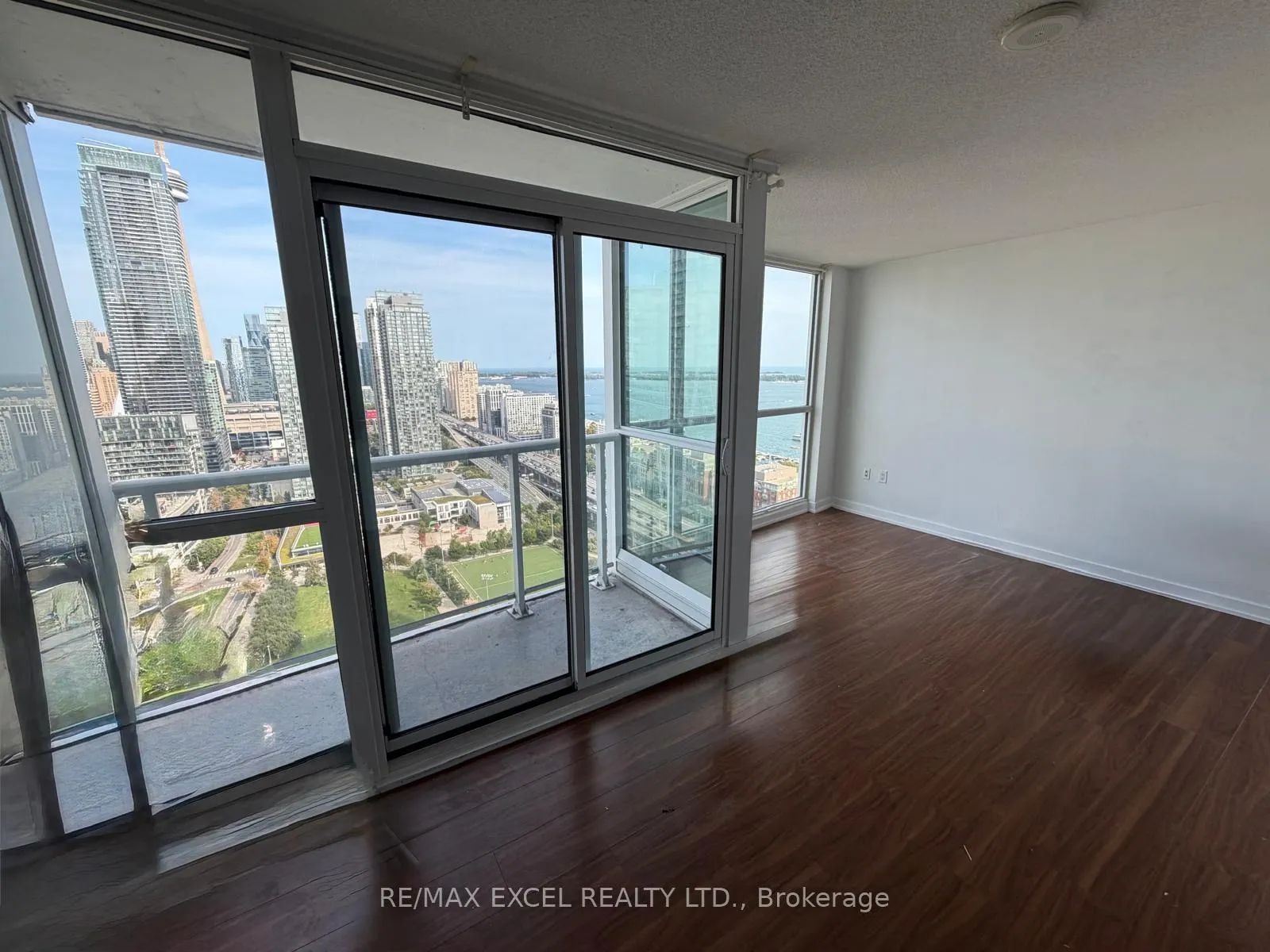 Photo 1 of Unit 3812, 85 Queens Wharf Road, Toronto, Waterfront Communities — HOMEH