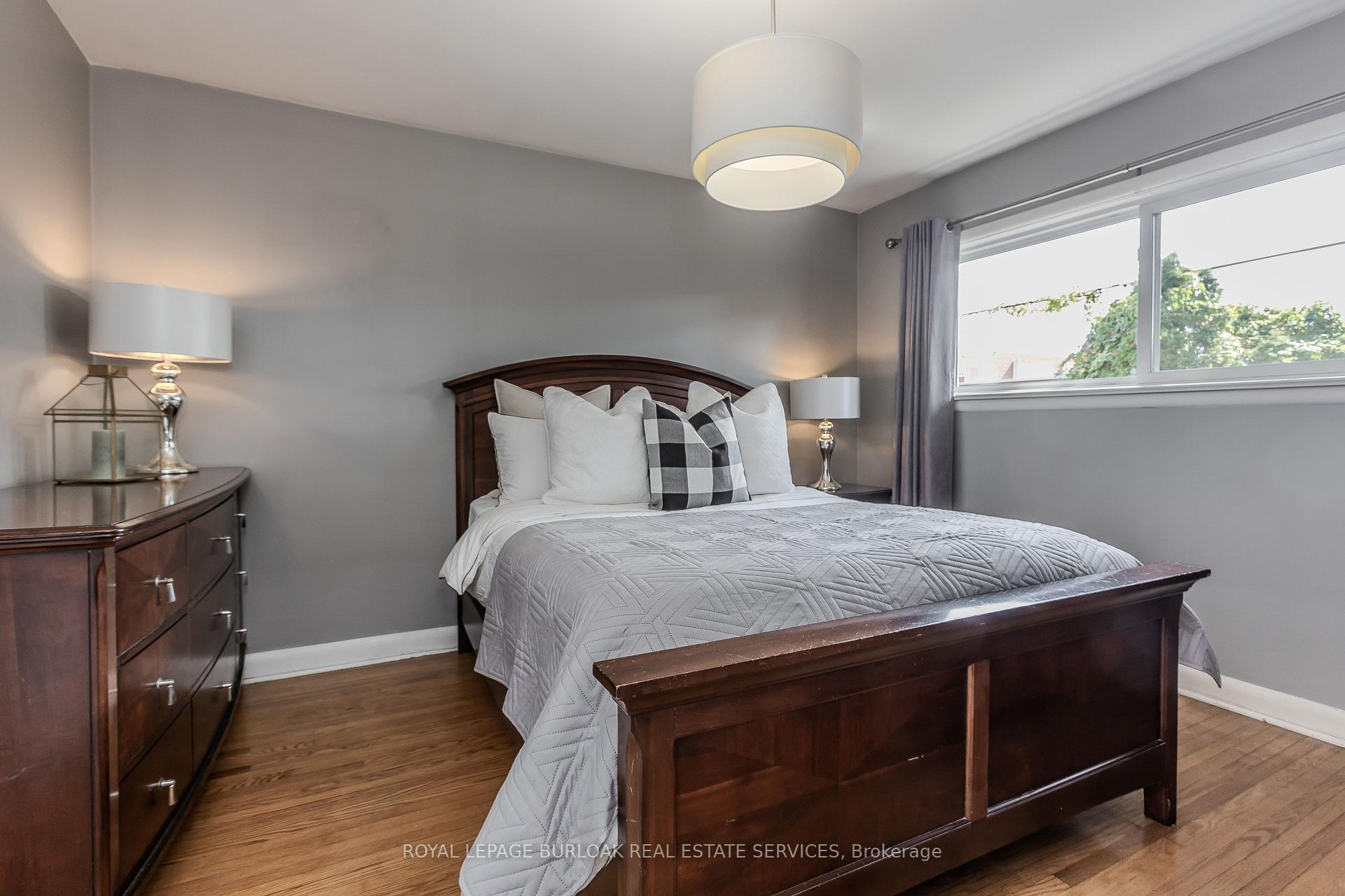Photo 12 of 1420 Alfred Crescent, Burlington, Brant — HOMEH