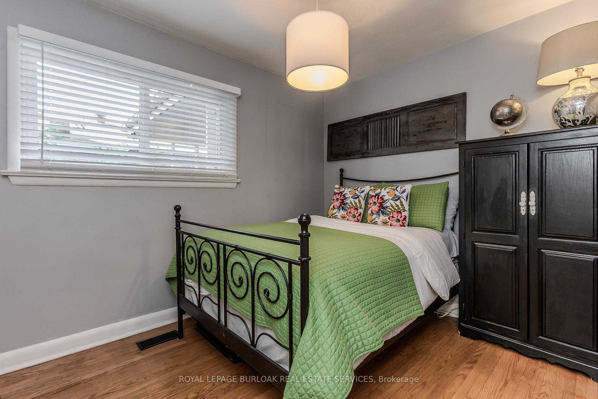 Photo 18 of 1420 Alfred Crescent, Burlington, Brant — HOMEH