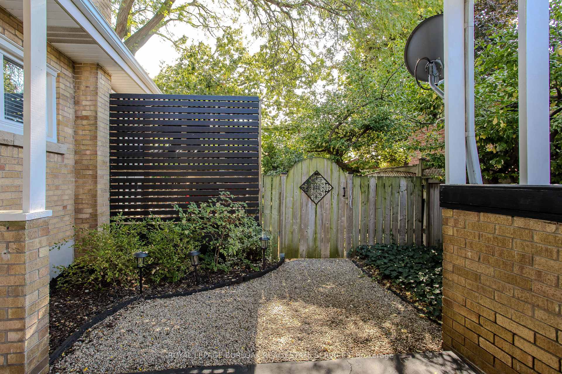 Photo 23 of 1420 Alfred Crescent, Burlington, Brant — HOMEH