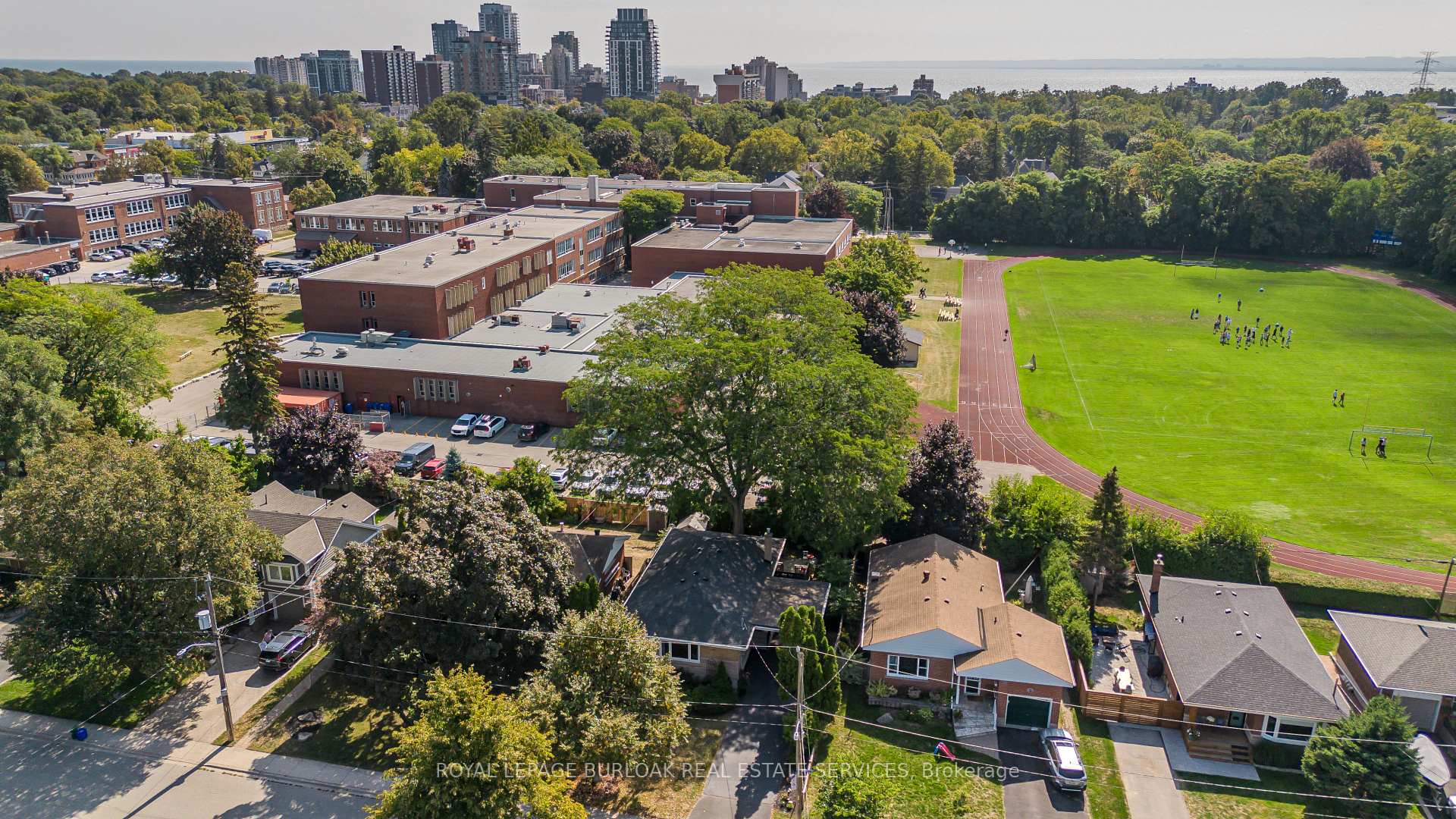 Photo 30 of 1420 Alfred Crescent, Burlington, Brant — HOMEH
