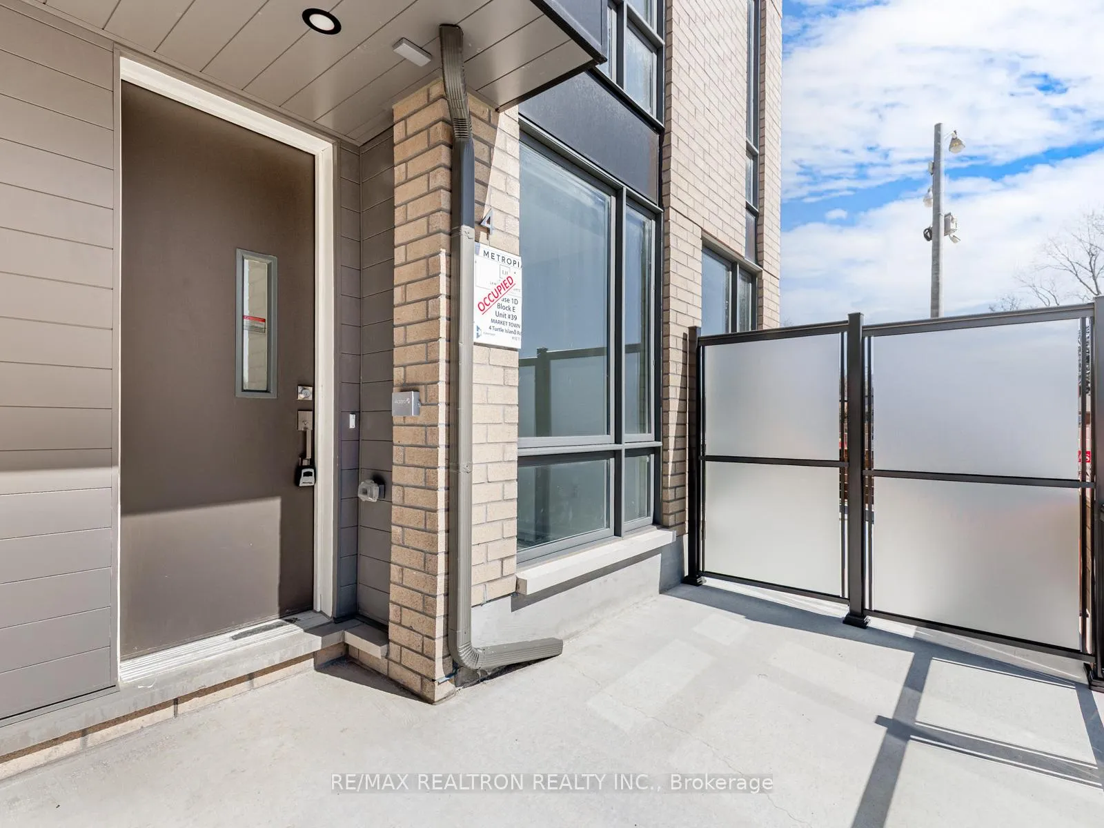 Photo 8 of 4 Turtle Island Road, Toronto, Englemount-Lawrence — HOMEH