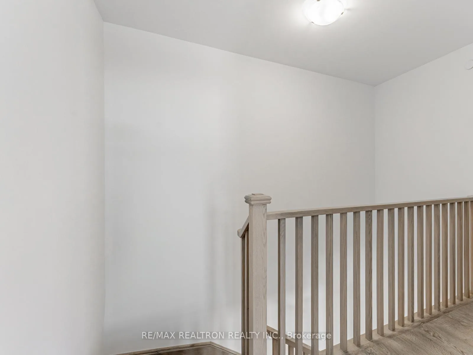Photo 12 of 4 Turtle Island Road, Toronto, Englemount-Lawrence — HOMEH