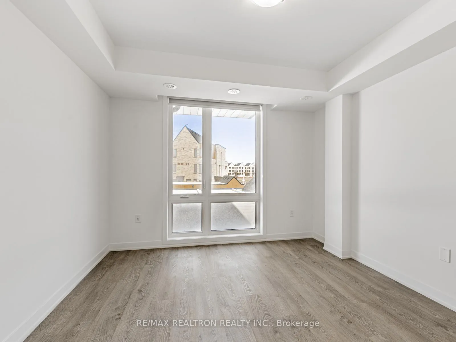 Photo 22 of 4 Turtle Island Road, Toronto, Englemount-Lawrence — HOMEH
