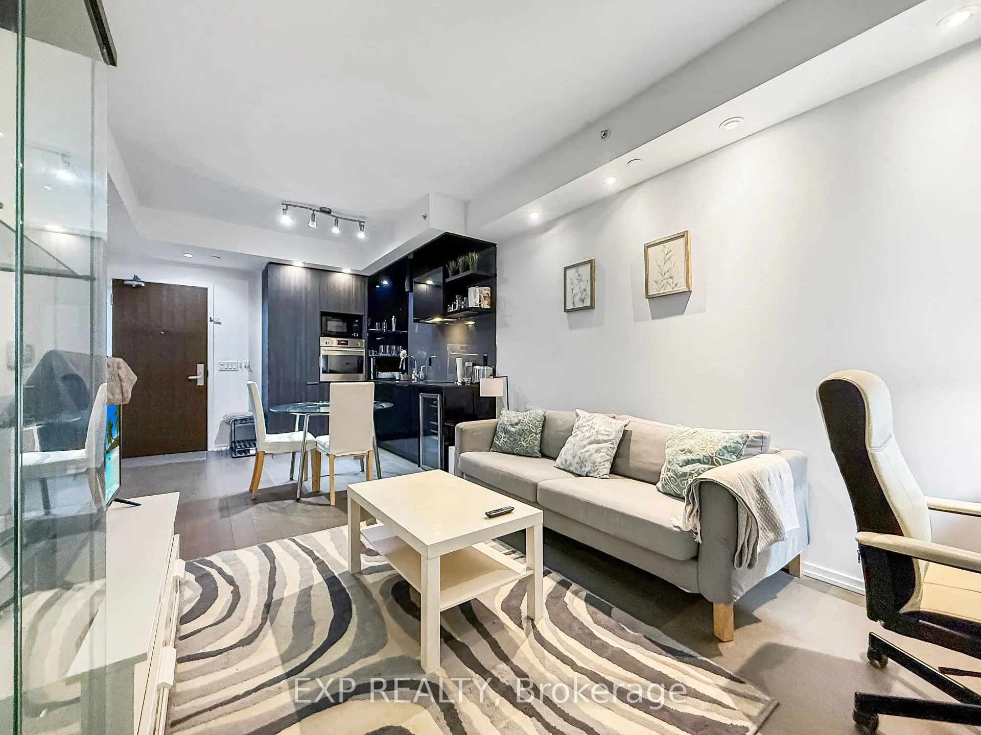 Photo 14 of Unit 1410, 70 Temperance Street, Toronto, Bay Street Corridor — HOMEH