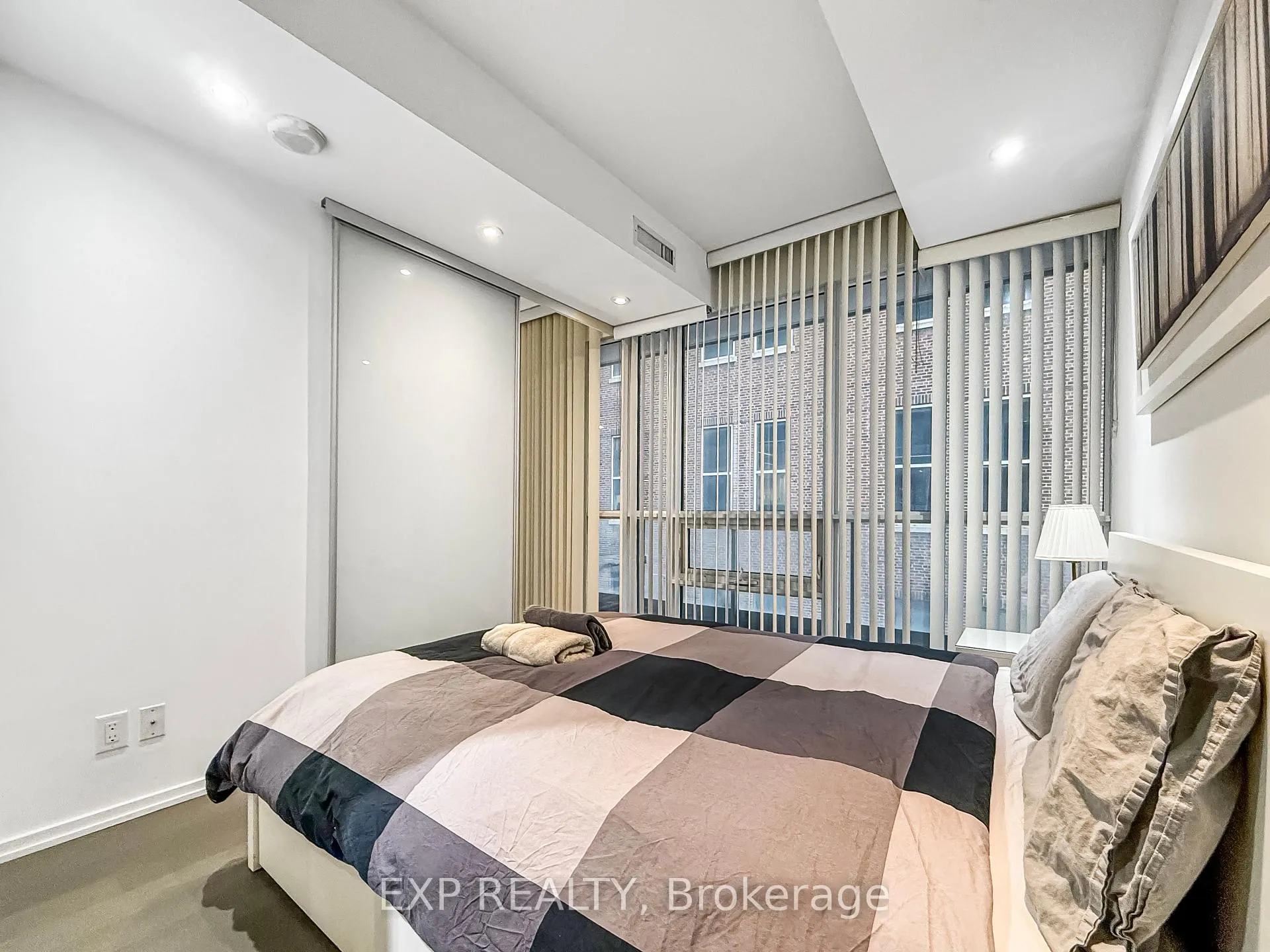 Photo 17 of Unit 1410, 70 Temperance Street, Toronto, Bay Street Corridor — HOMEH