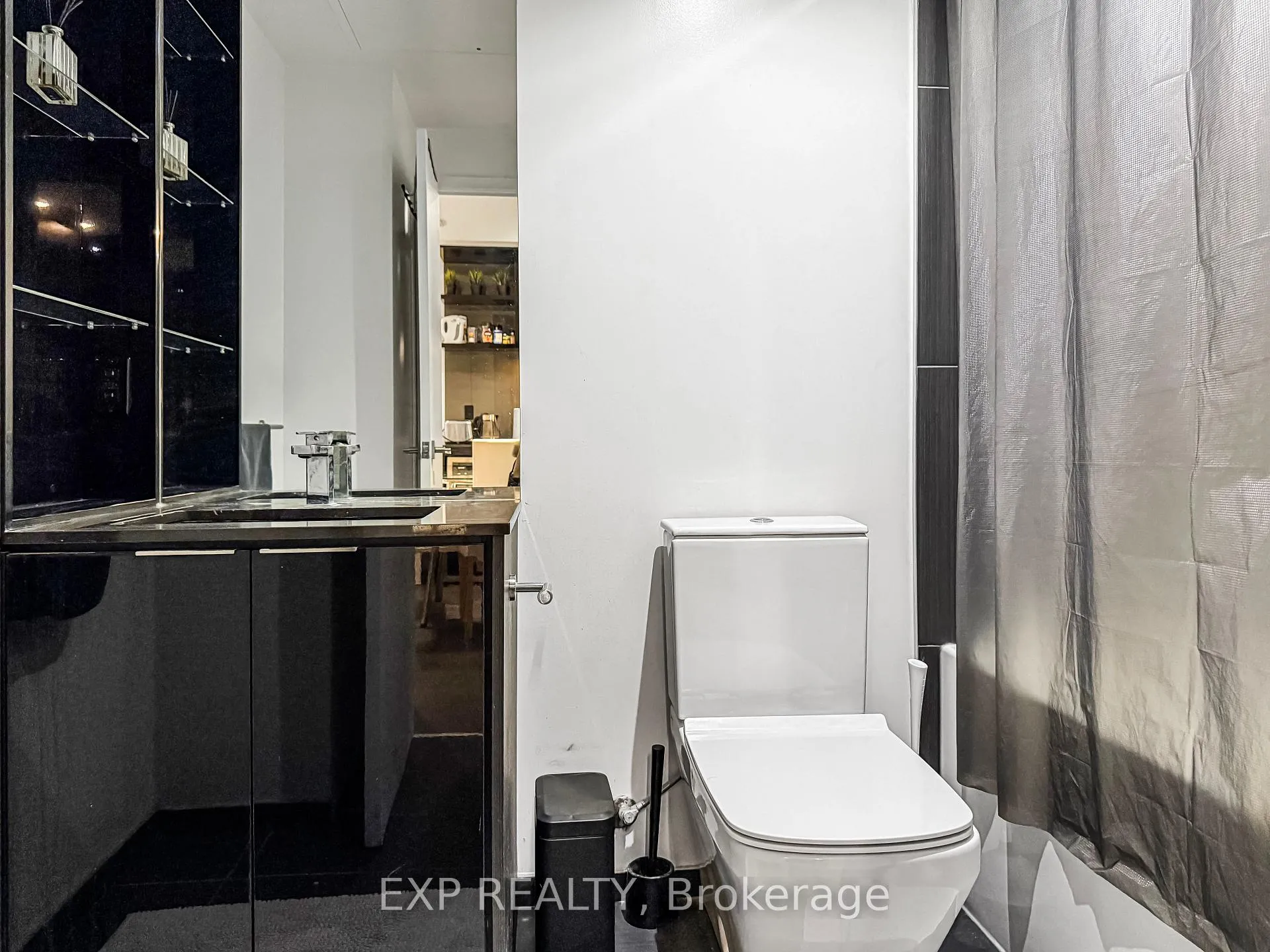 Photo 18 of Unit 1410, 70 Temperance Street, Toronto, Bay Street Corridor — HOMEH