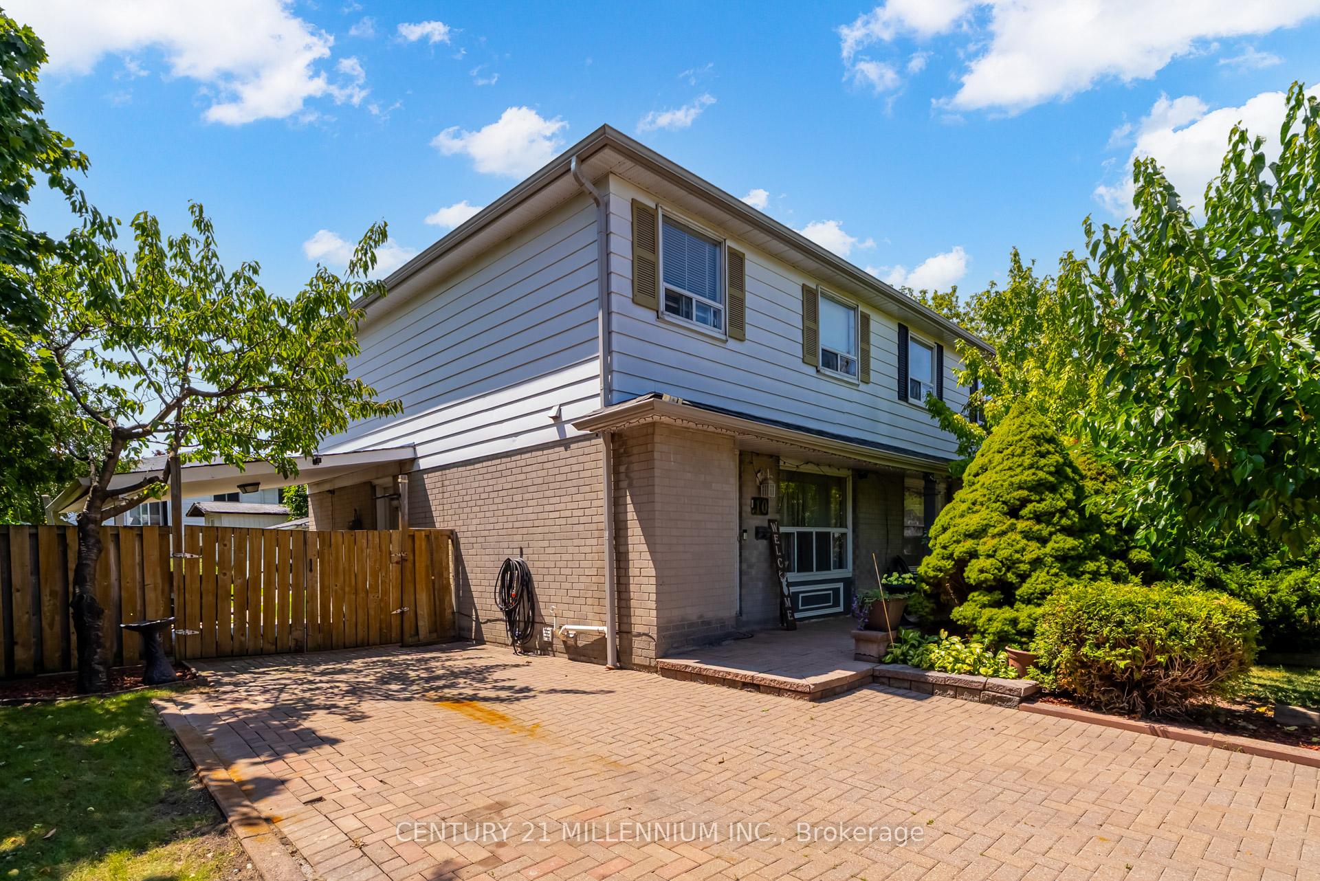 Front of 10 Greenwood Crescent