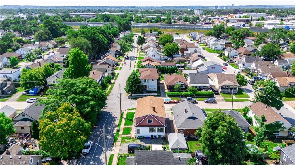 Photo 7 of 7 Bartlett Street, St. Catharines, Facer — HOMEH