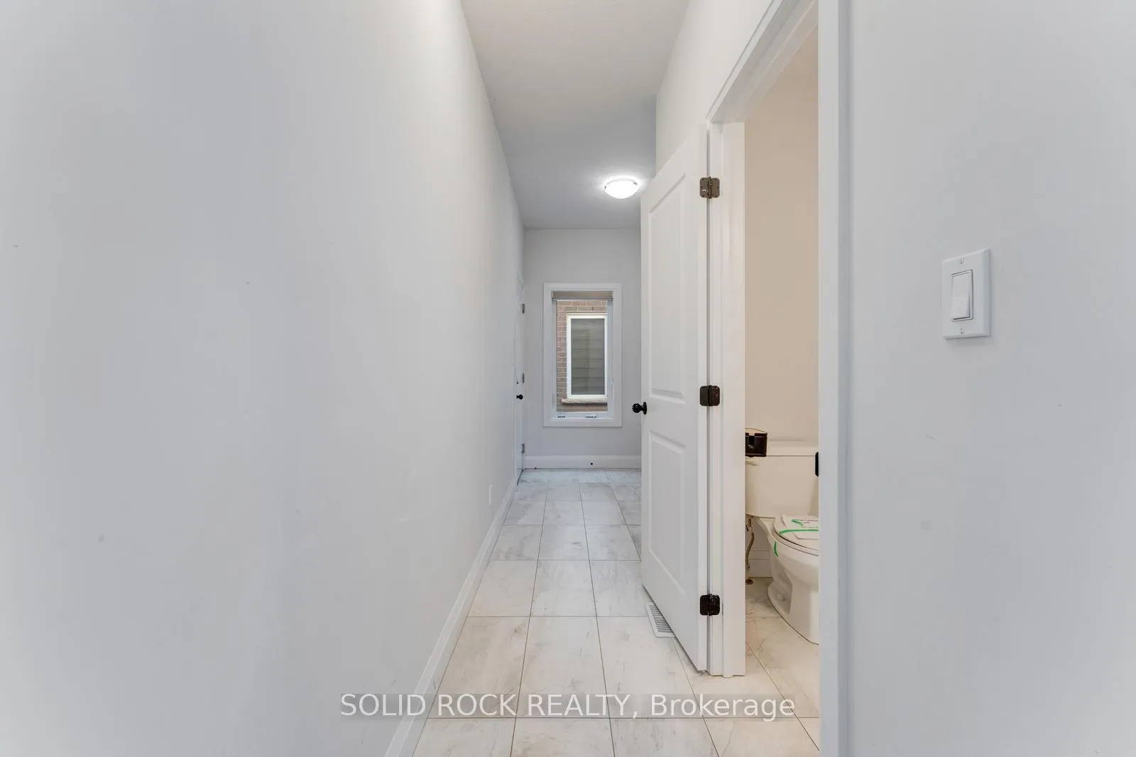 Photo 7 of 629 Doonwoods Crescent, Kitchener — HOMEH