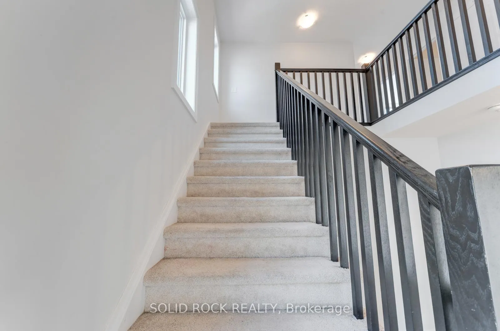 Photo 15 of 629 Doonwoods Crescent, Kitchener — HOMEH