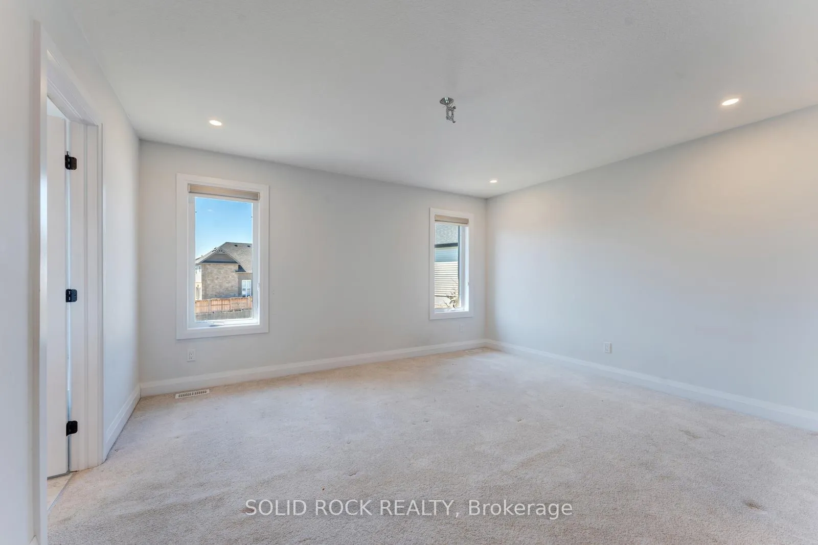 Photo 18 of 629 Doonwoods Crescent, Kitchener — HOMEH