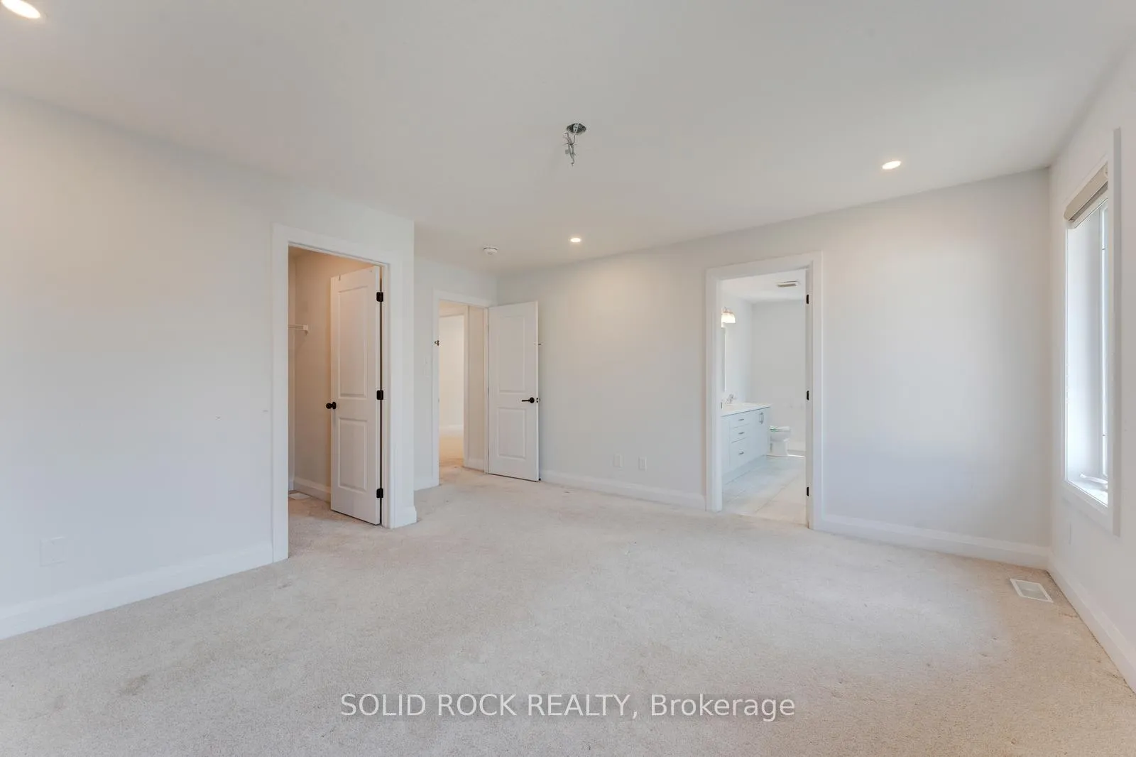 Photo 19 of 629 Doonwoods Crescent, Kitchener — HOMEH