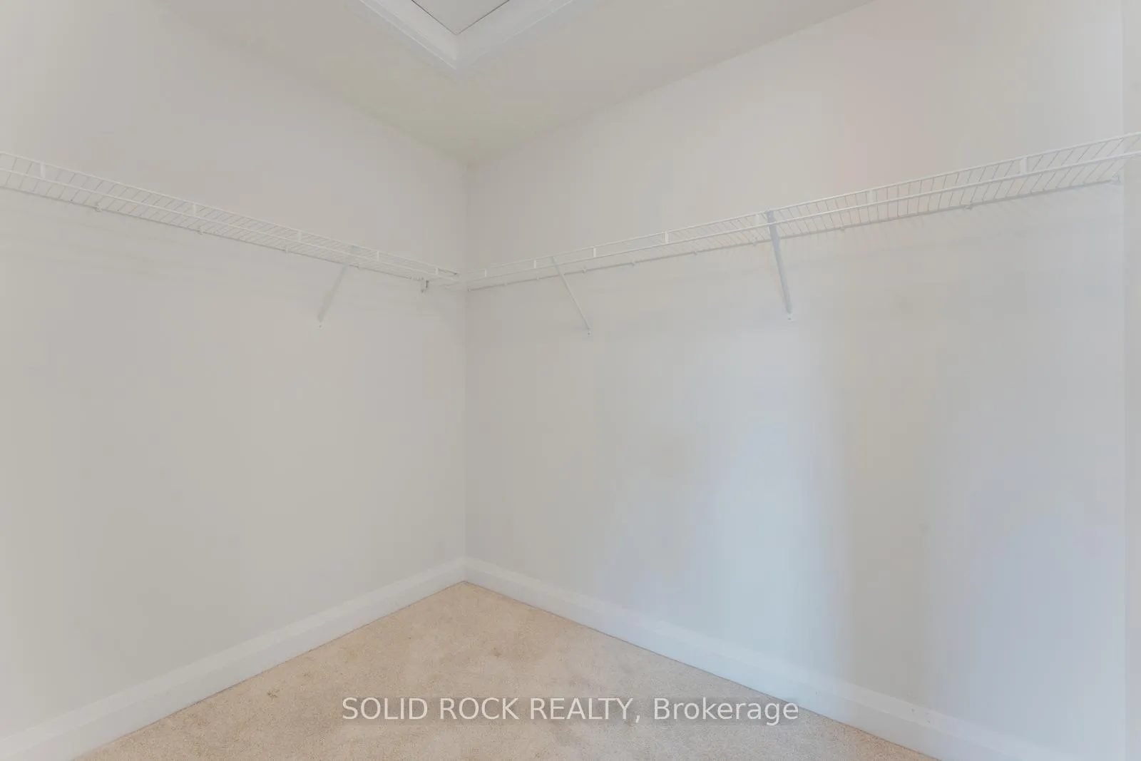 Photo 20 of 629 Doonwoods Crescent, Kitchener — HOMEH