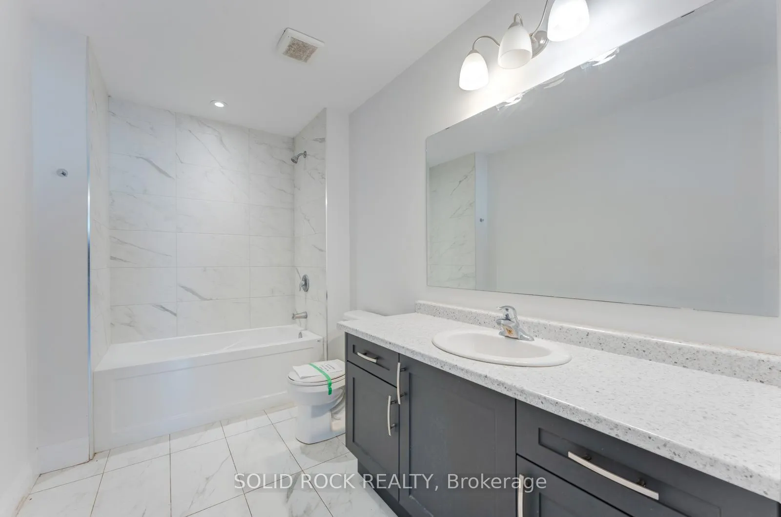 Photo 27 of 629 Doonwoods Crescent, Kitchener — HOMEH